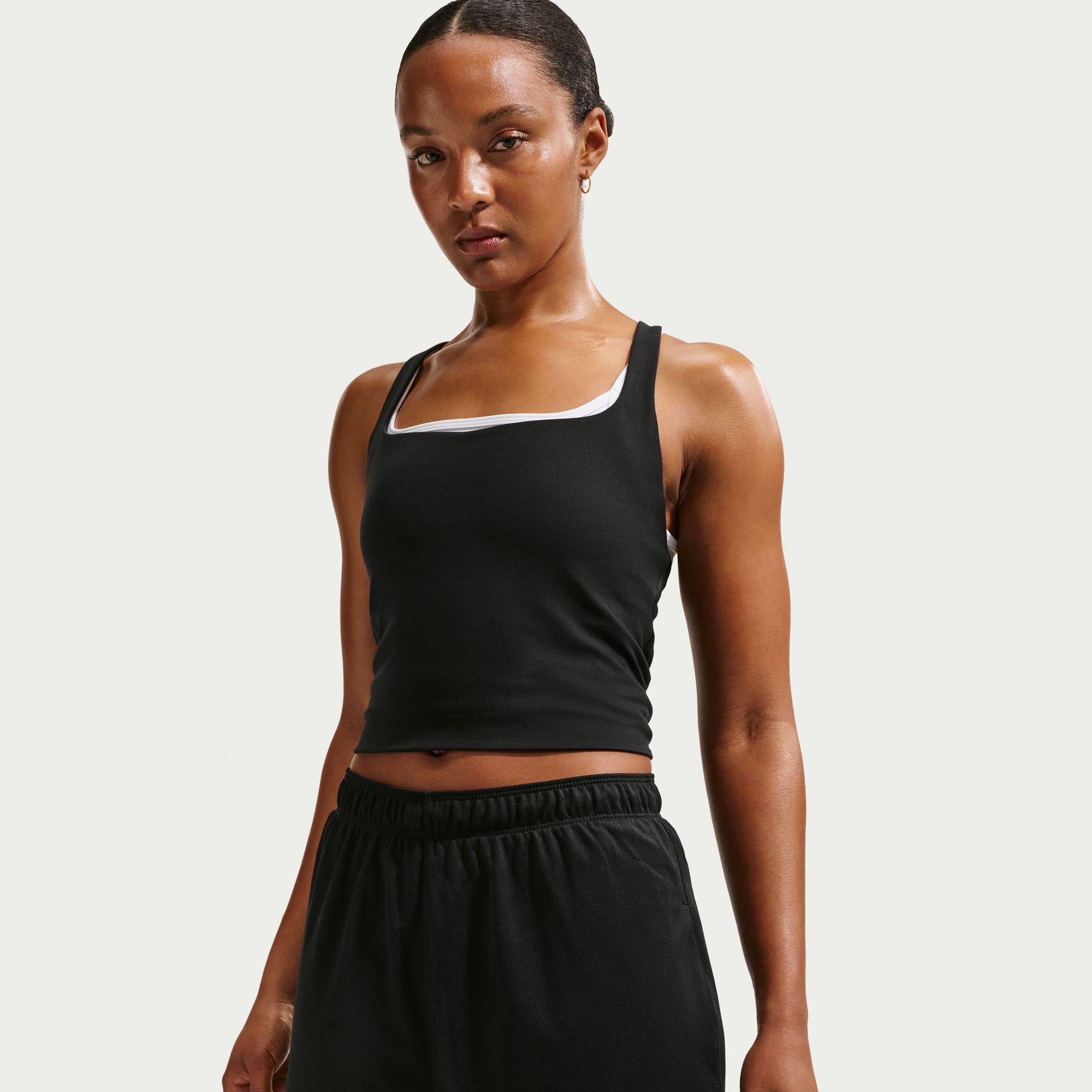 Nike One Attack Dri-Fit Mid Rise 10 cm Kadın Siyah Şort
