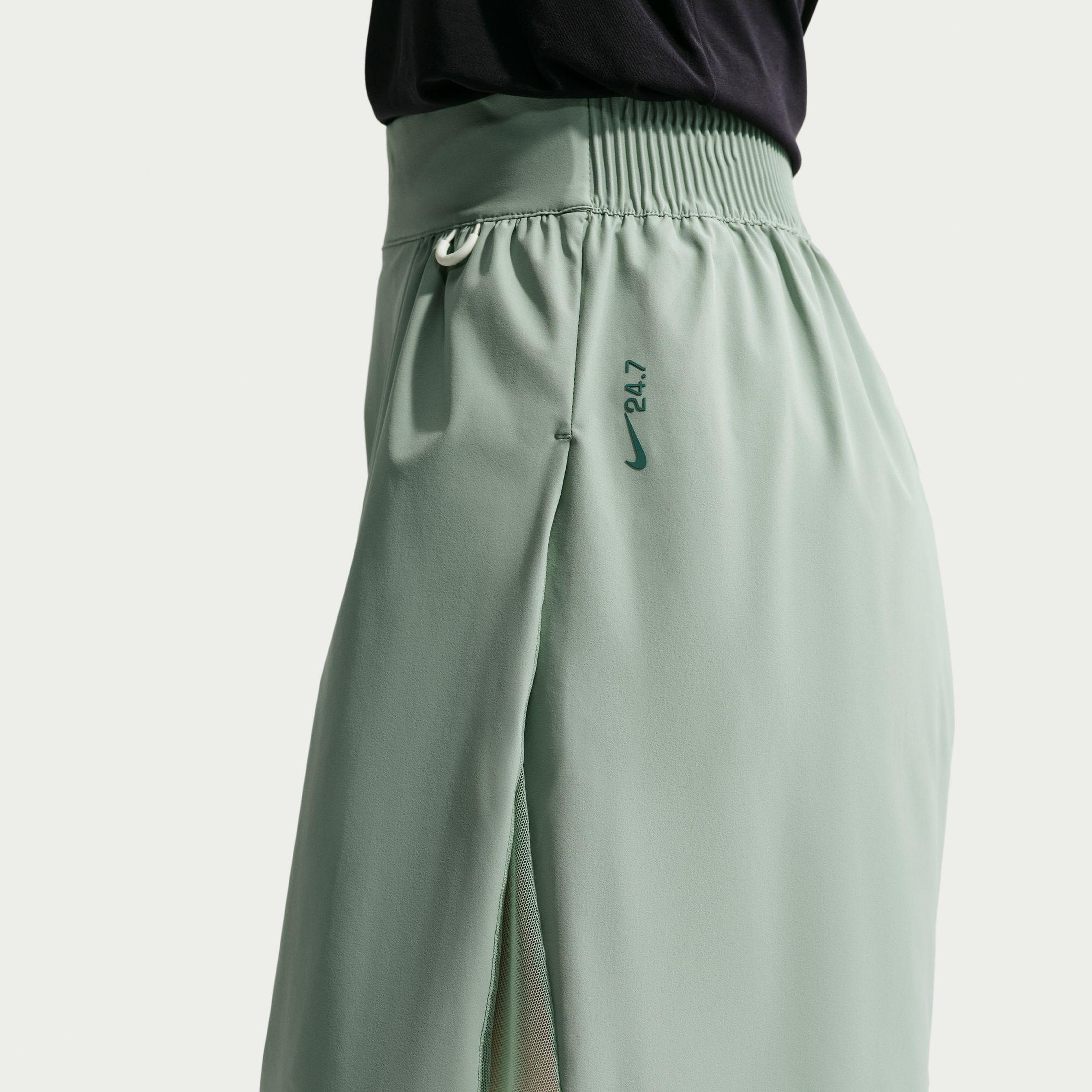 Nike Dri-Fit 24.7 Perfect Stretch Trend Kadın Yeşil Şort