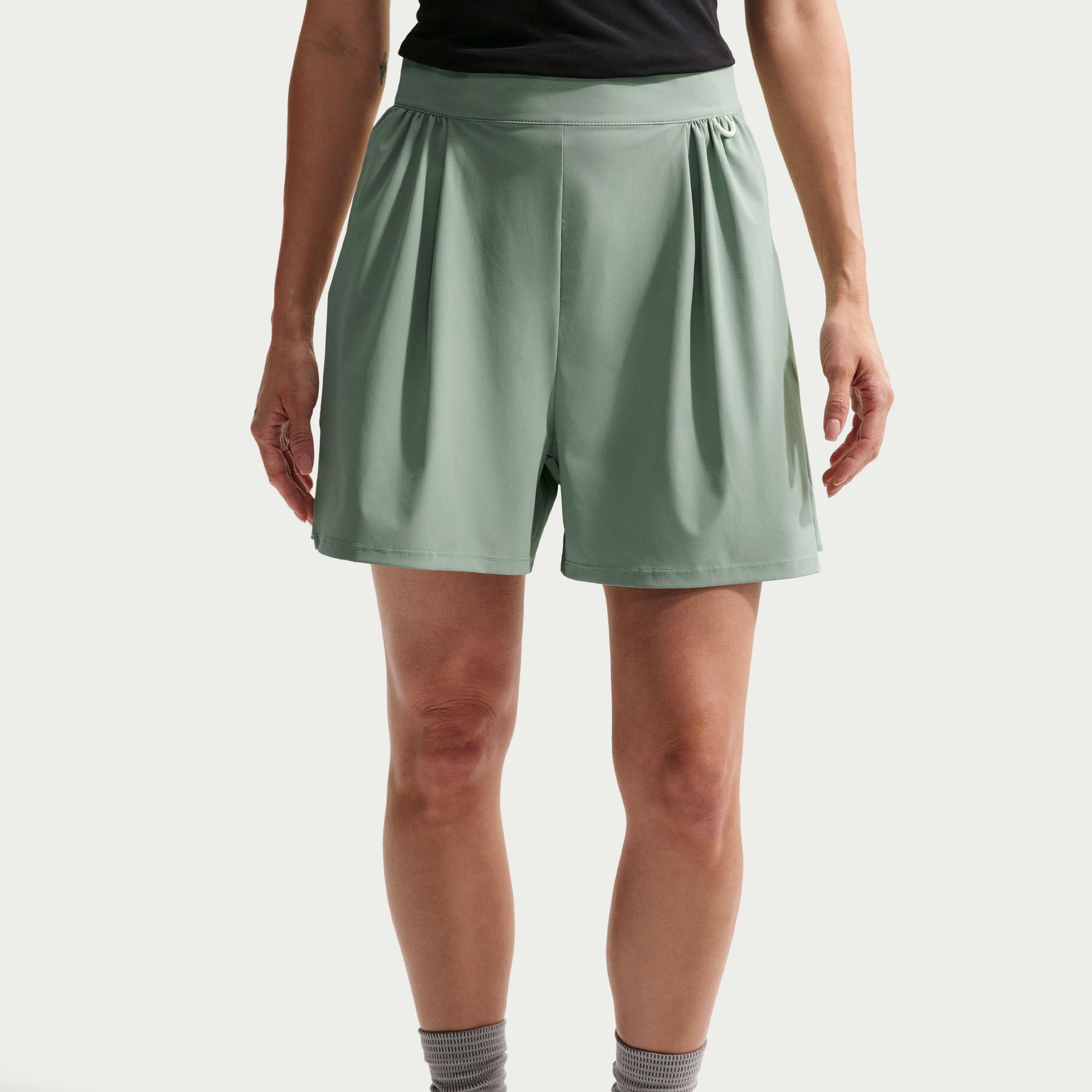 Nike Dri-Fit 24.7 Perfect Stretch Trend Kadın Yeşil Şort