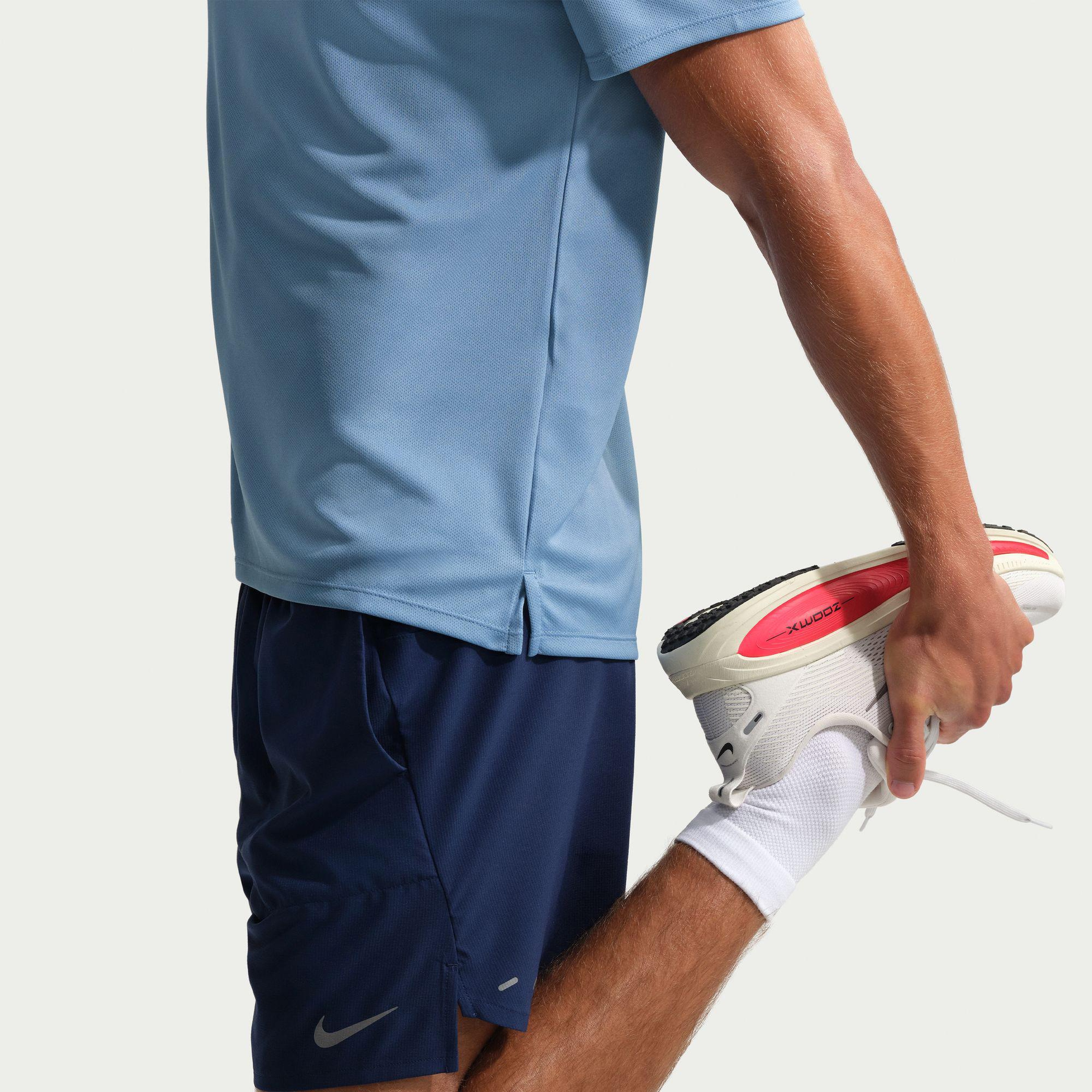 Nike Dri-Fit Stride 18 cm Erkek Lacivert Şort