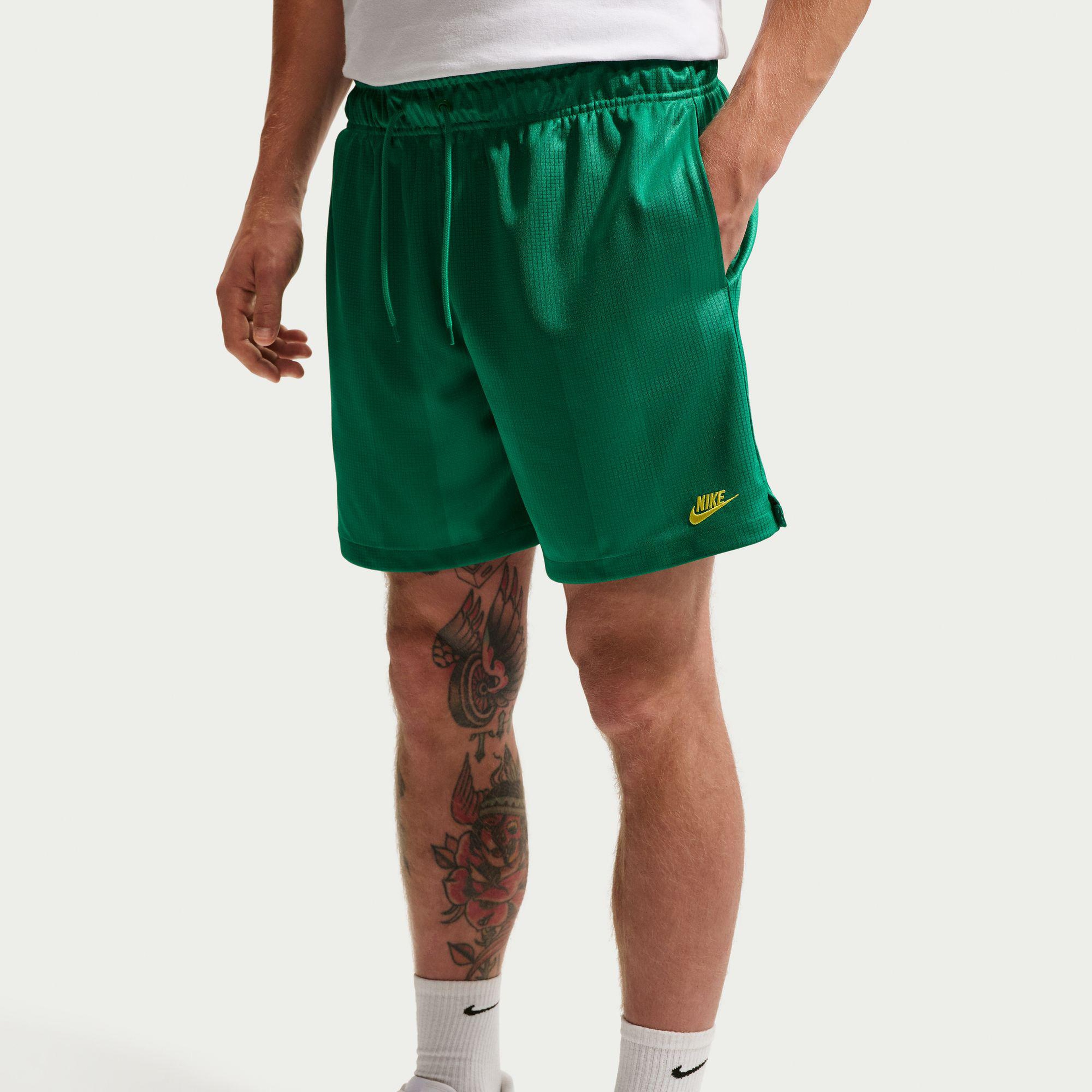 Nike Sportswear Club Flow Erkek Yeşil Şort
