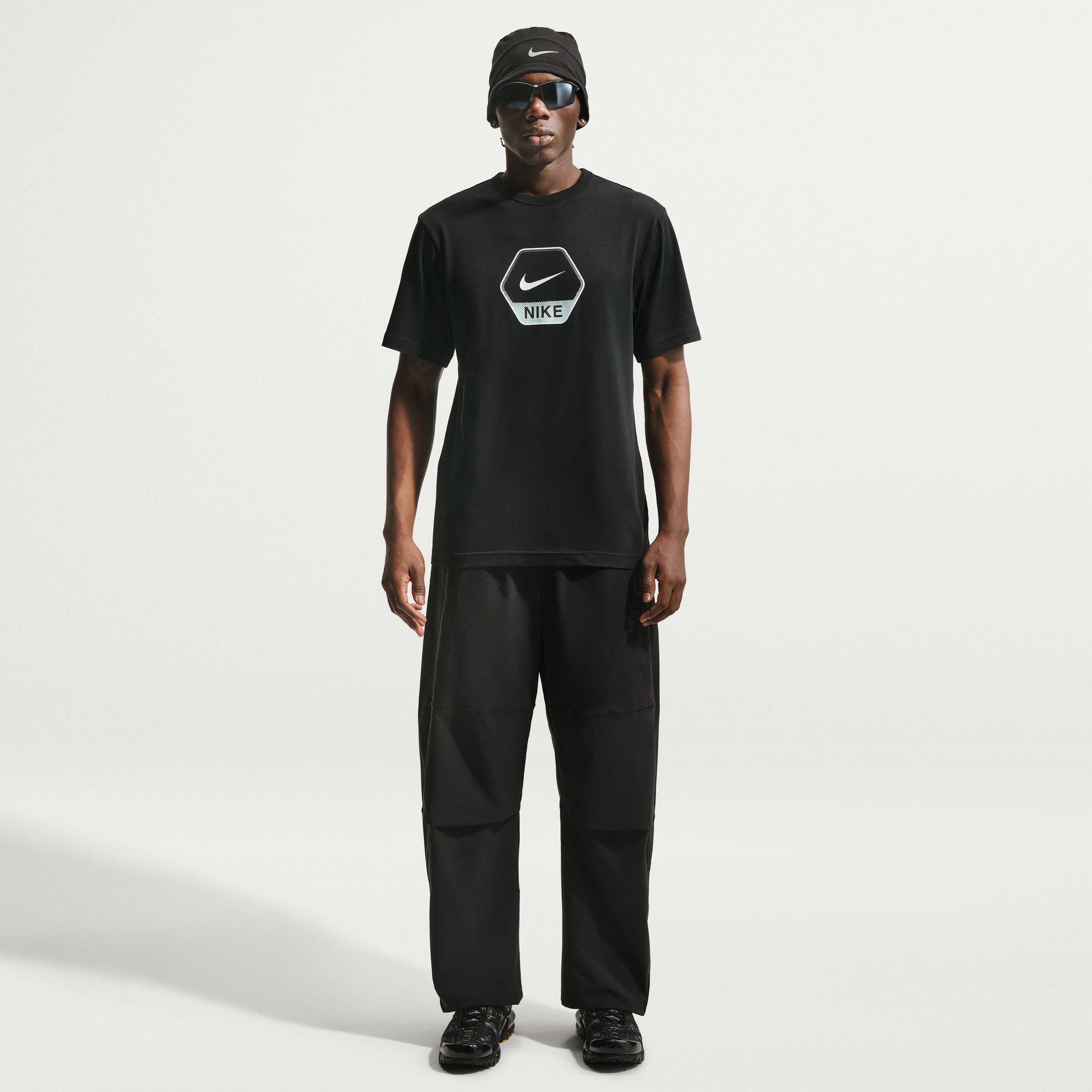 Nike Sportswear Erkek Siyah T-Shirt