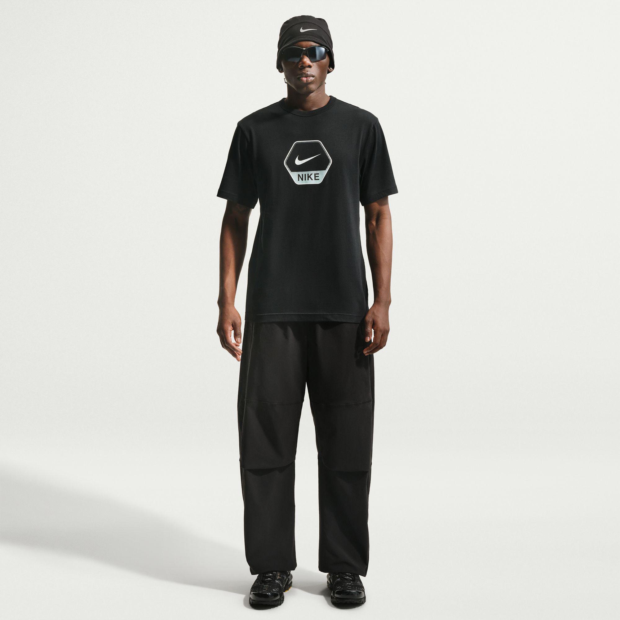 Nike Sportswear Erkek Siyah T-Shirt