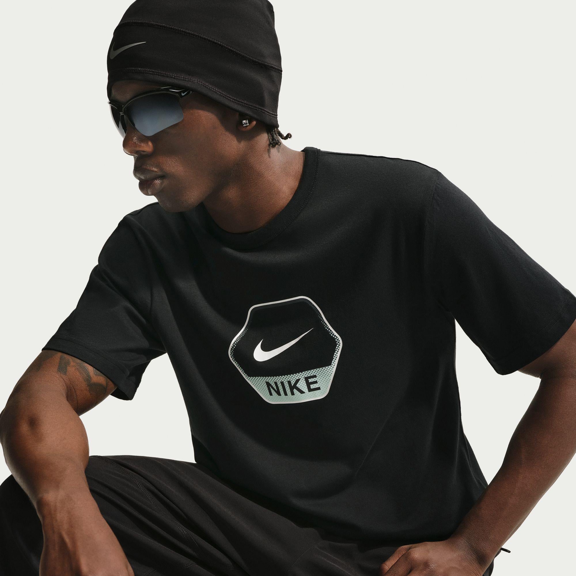 Nike Sportswear Erkek Siyah T-Shirt