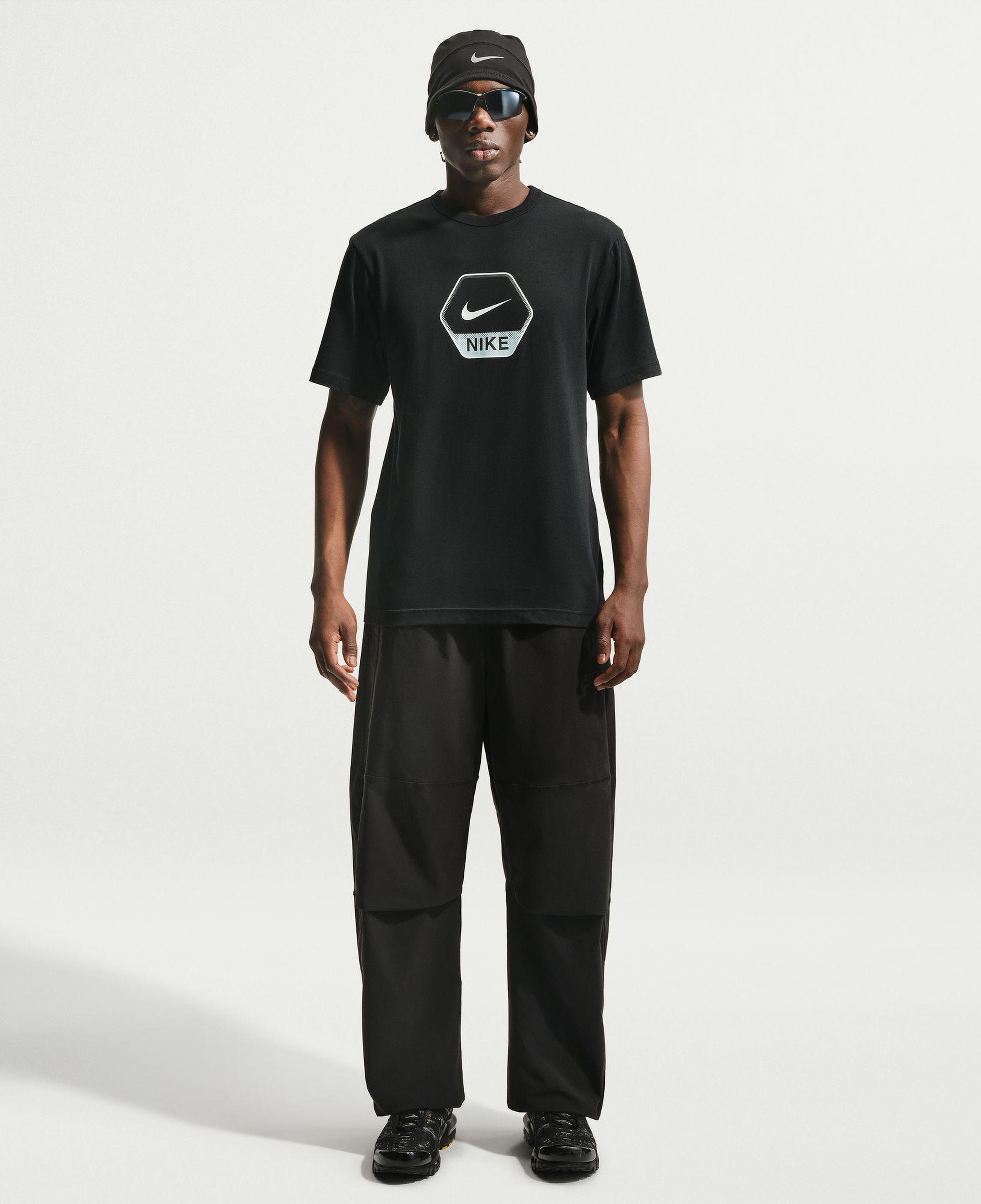 Nike Sportswear Erkek Siyah T-Shirt