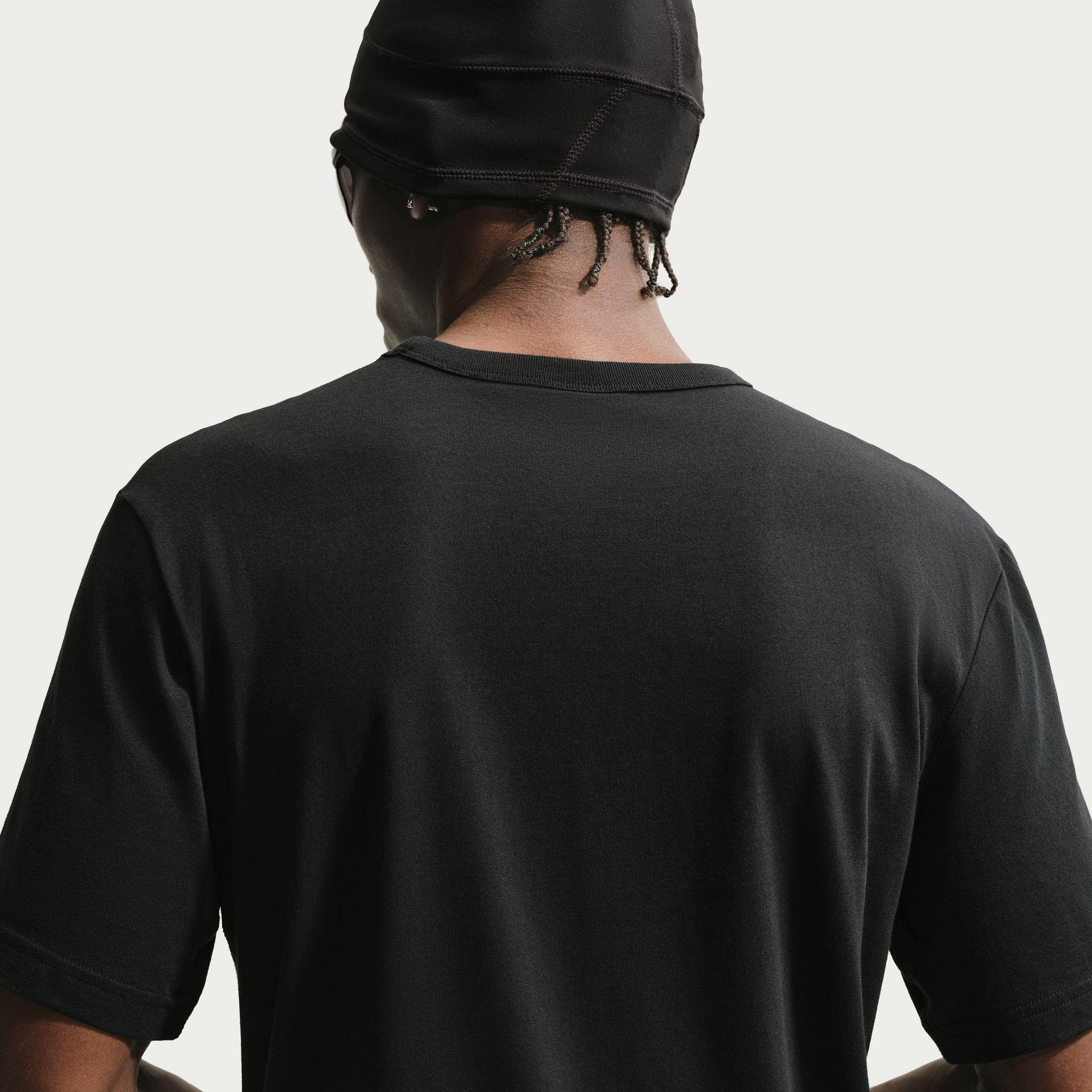 Nike Sportswear Erkek Siyah T-Shirt
