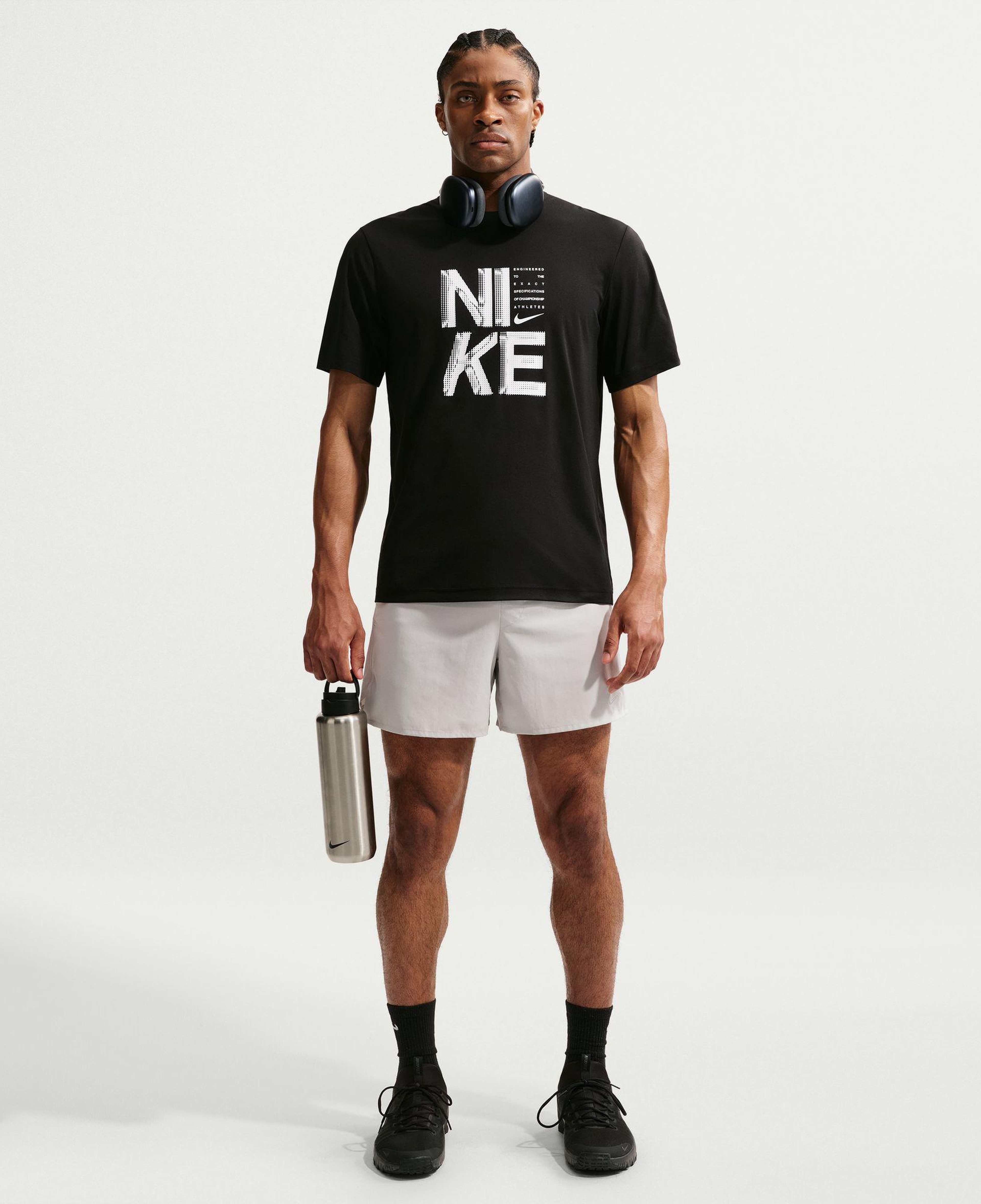 Nike Dri-Fit Hyverse GFX Erkek Siyah T-Shirt