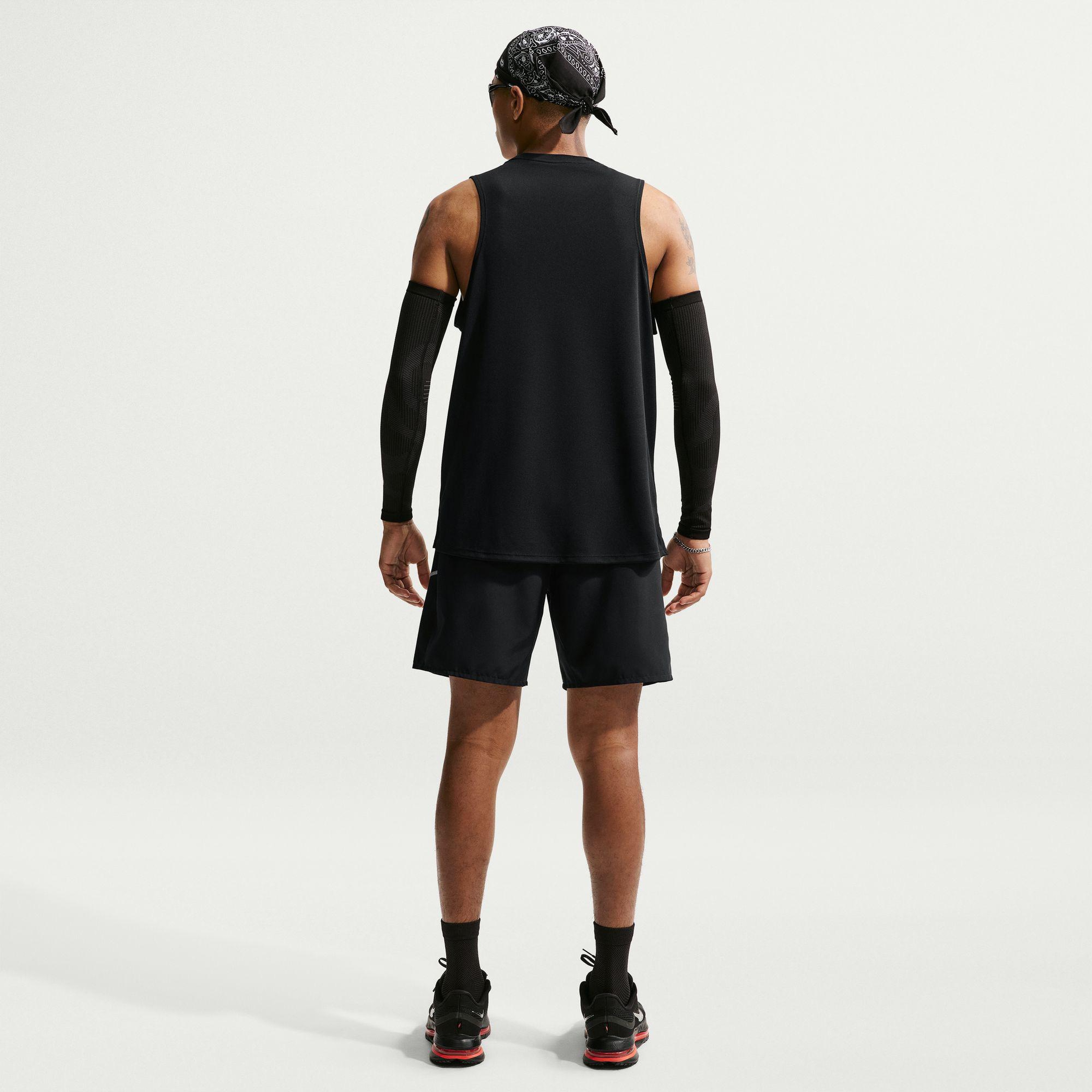 Nike Dri-Fit Miler 18 cm Erkek Siyah Şort