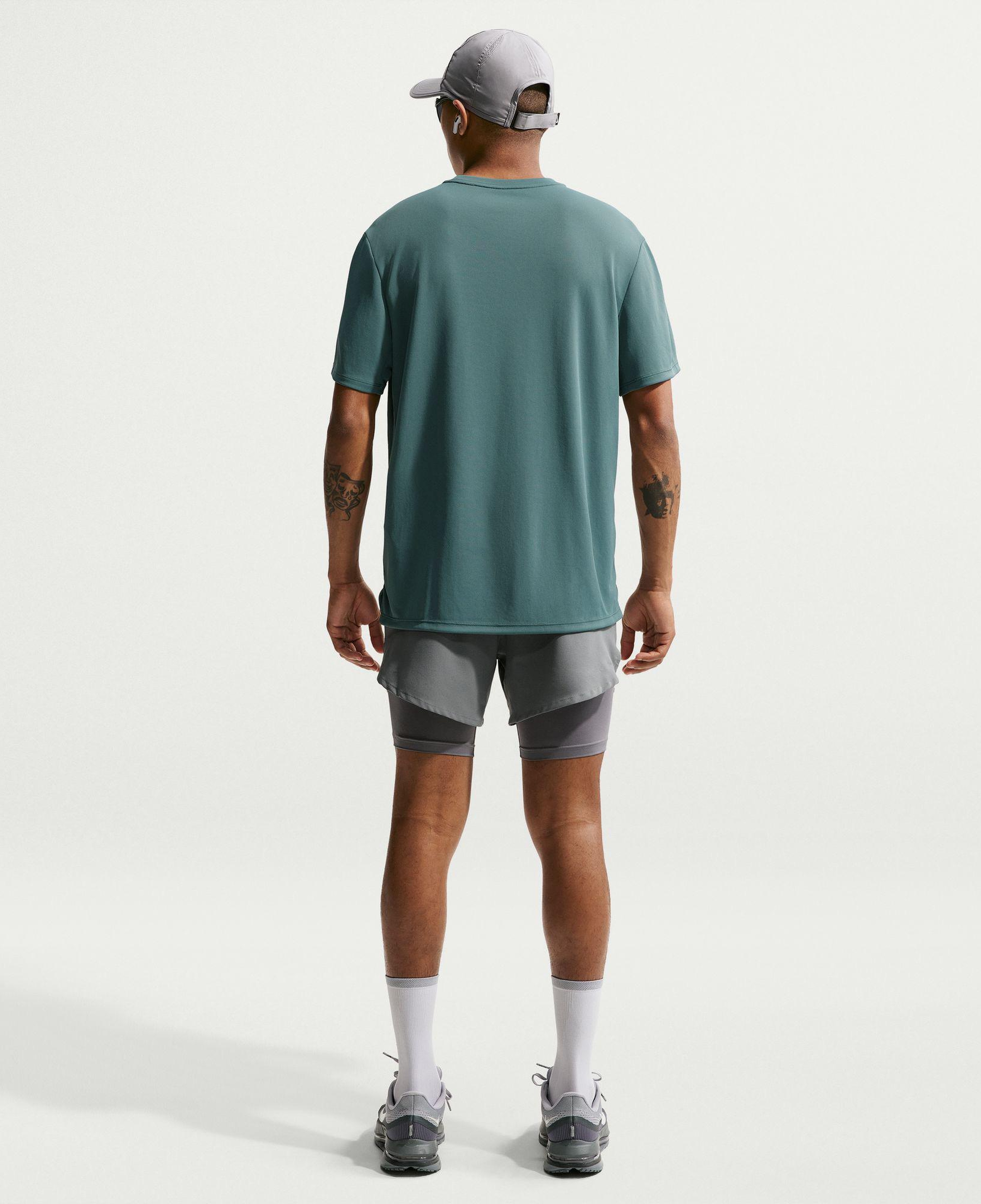 Nike Dri-Fit Miler Erkek Yeşil T-Shirt