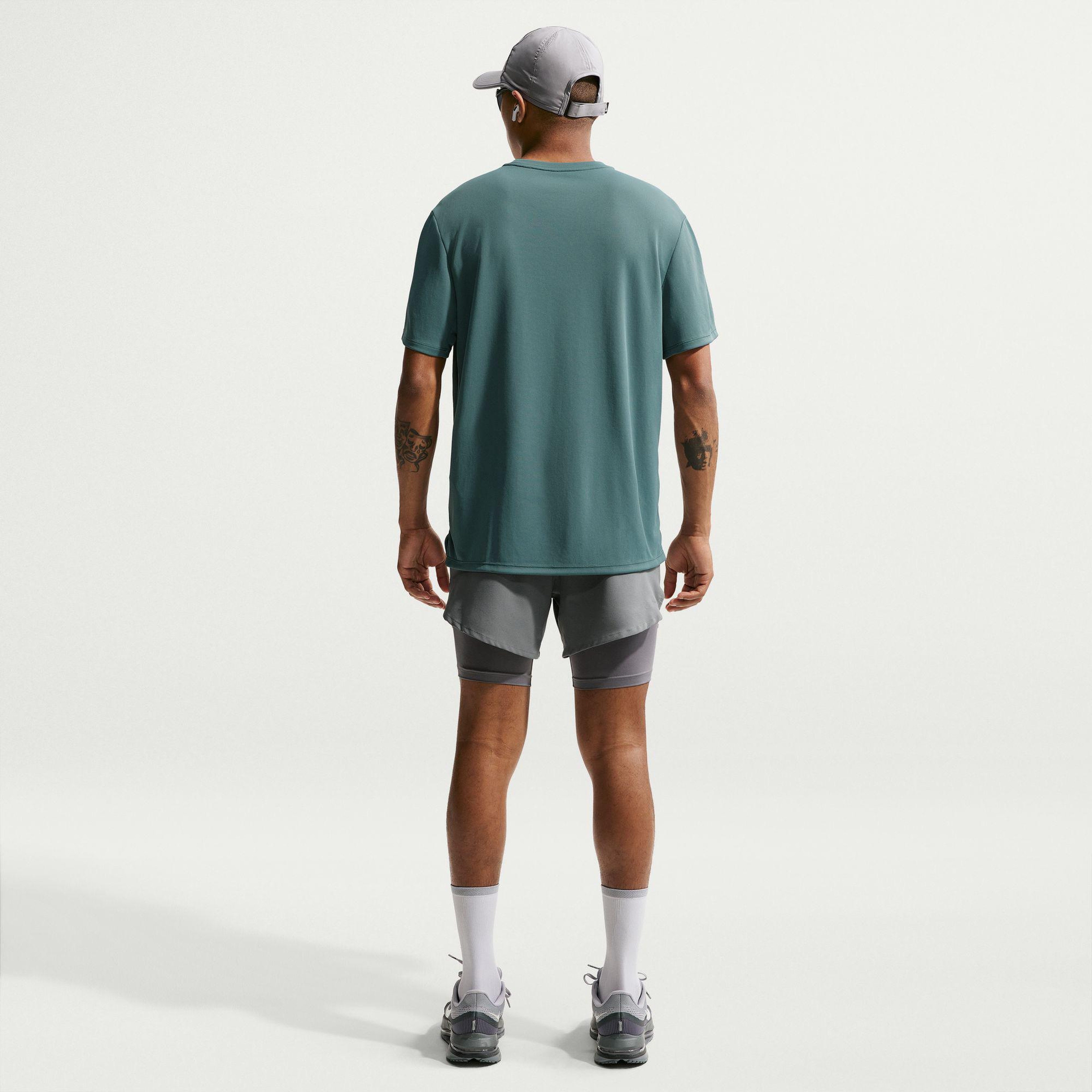 Nike Dri-Fit Miler Erkek Yeşil T-Shirt