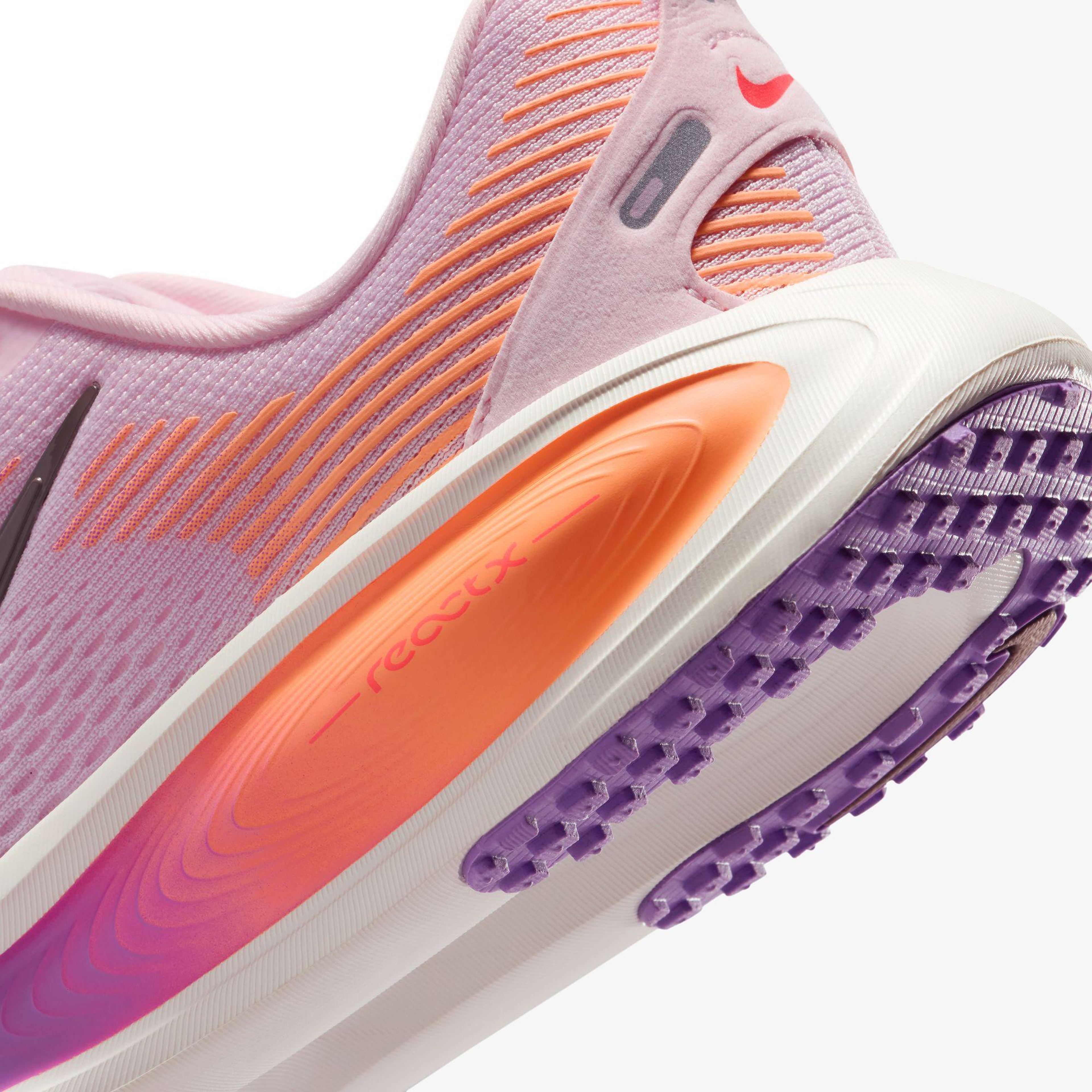 Nike Vomero 18 Pembe Koşu Ayakkabısı