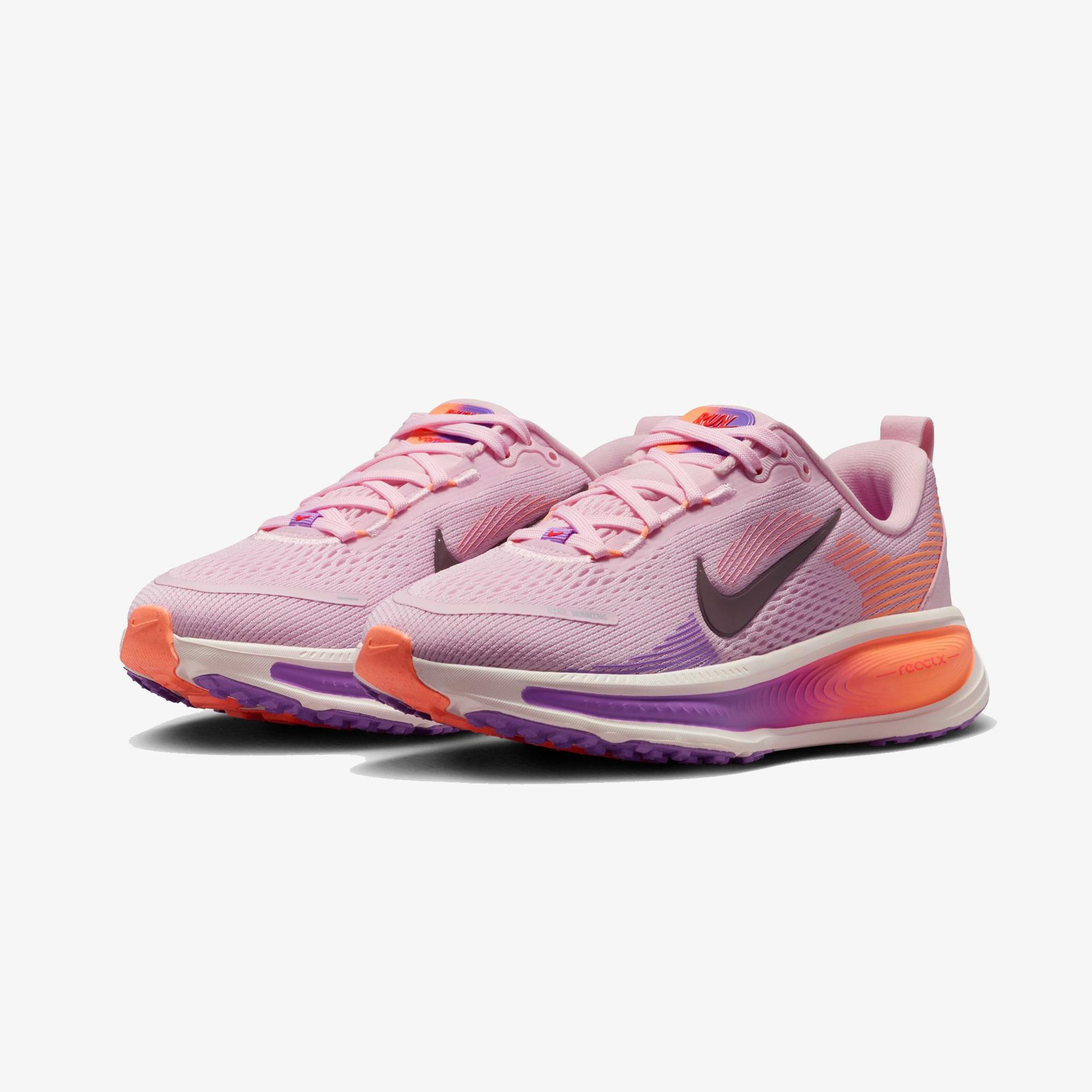 Nike Vomero 18 Pembe Koşu Ayakkabısı