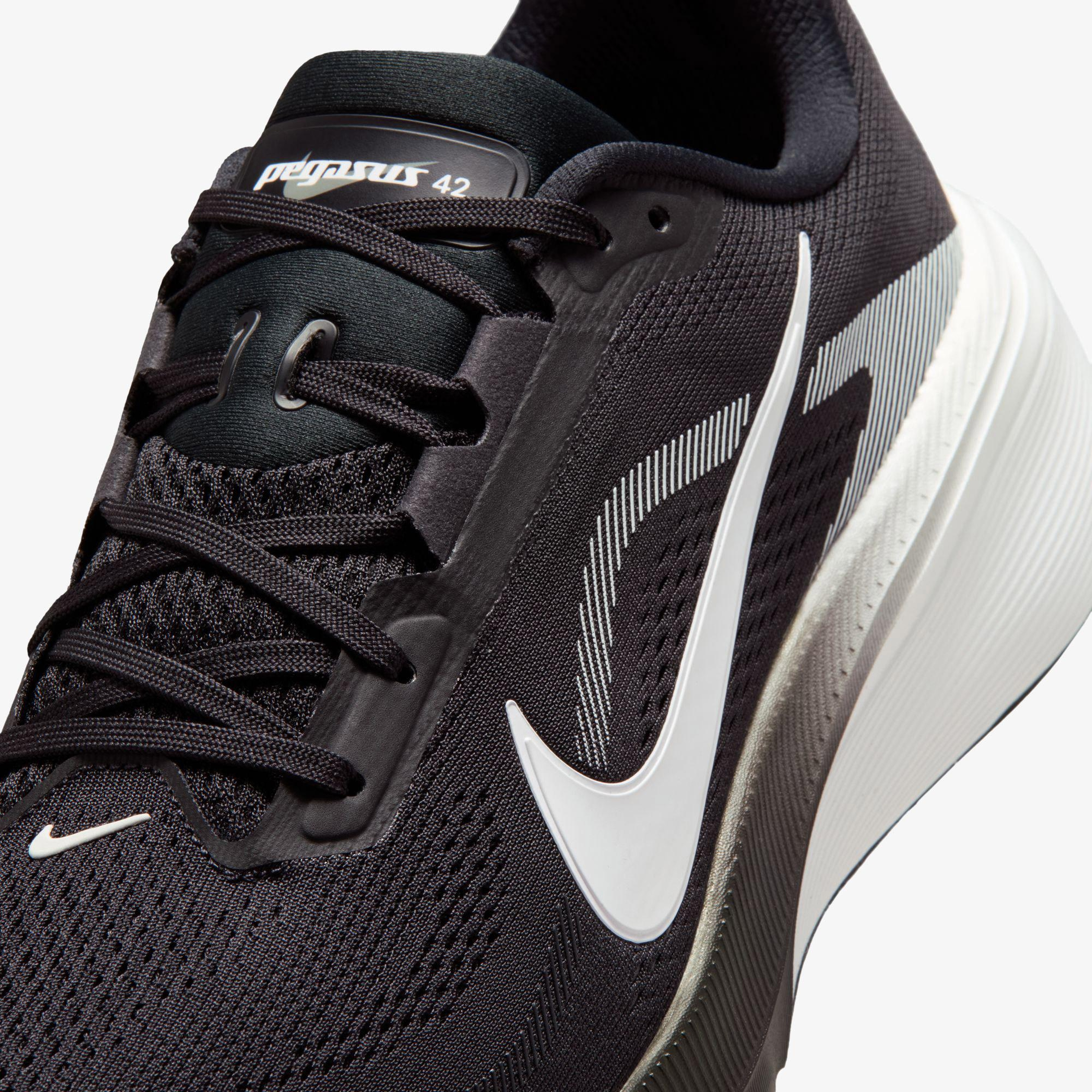 Nike Air Zoom Pegasus 42 Erkek Siyah Spor Ayakkabı