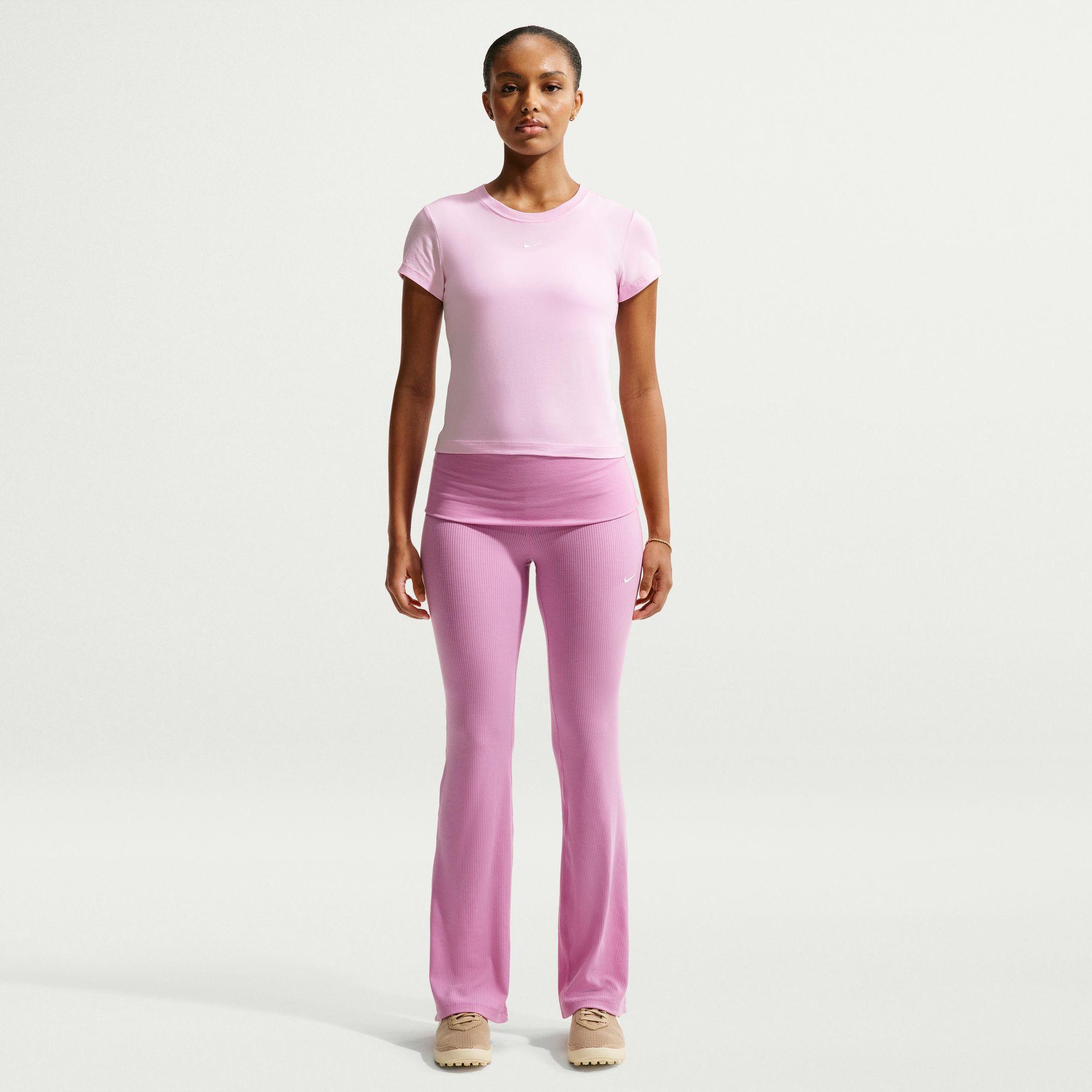 Nike Sportswear Chill Knit Mid-Rise Kadın Pembe T-Shirt