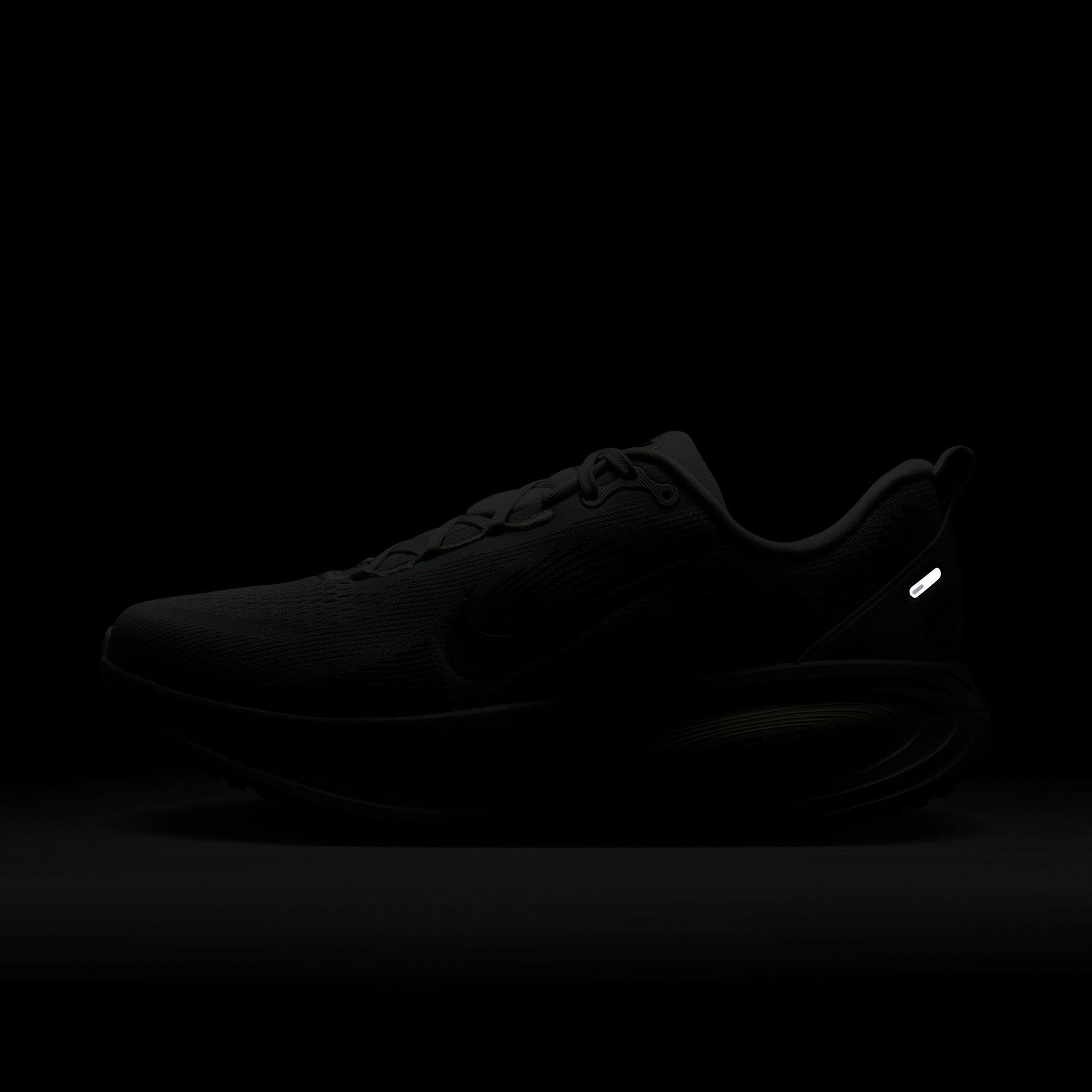 Nike Vomero 18 Erkek Haki Koşu Ayakkabısı