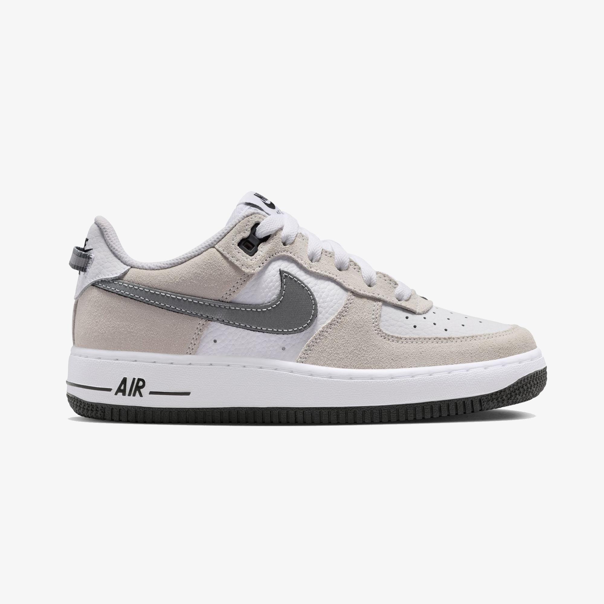 Nike Air Force 1 LV8 Bej Spor Ayakkabı