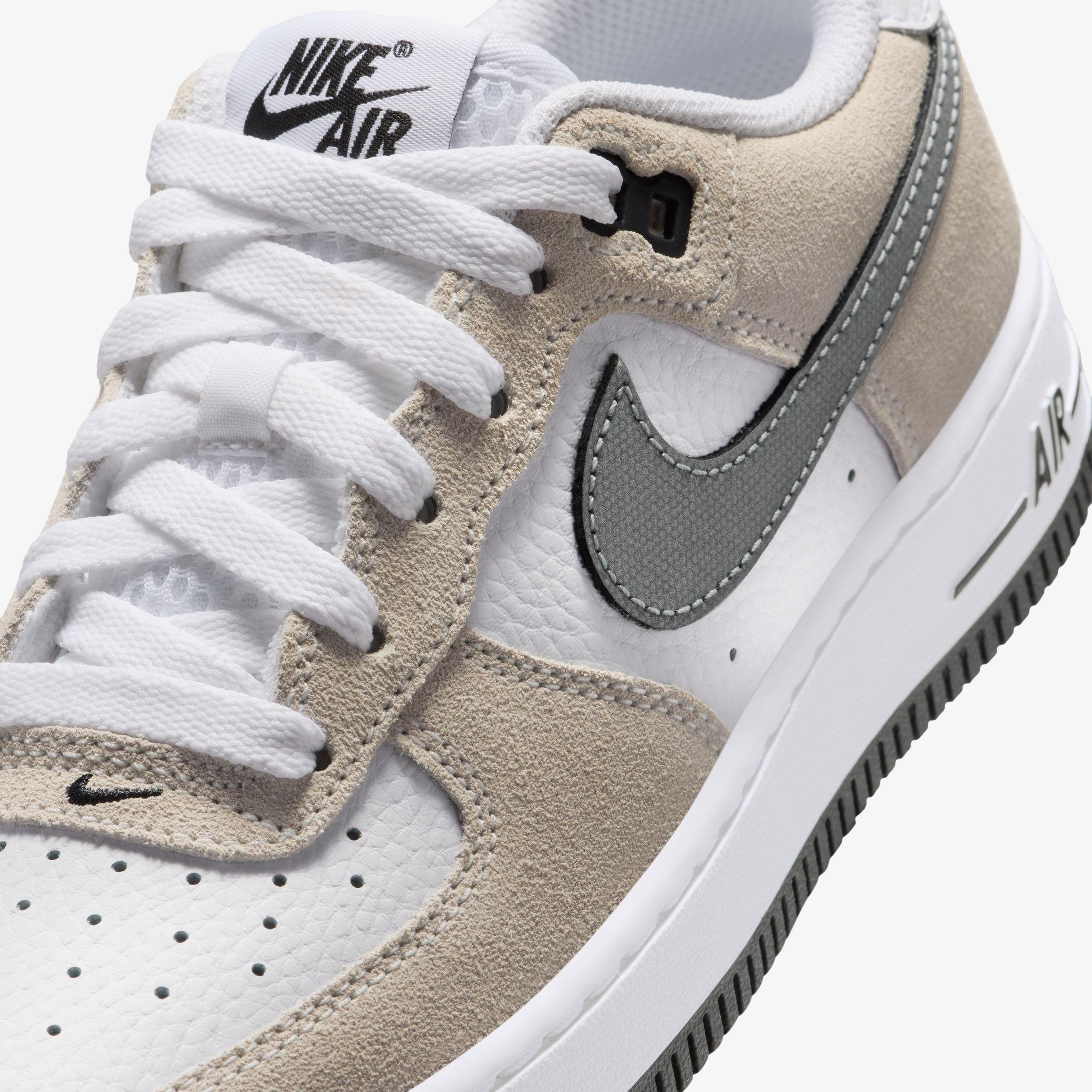 Nike Air Force 1 LV8 Bej Spor Ayakkabı