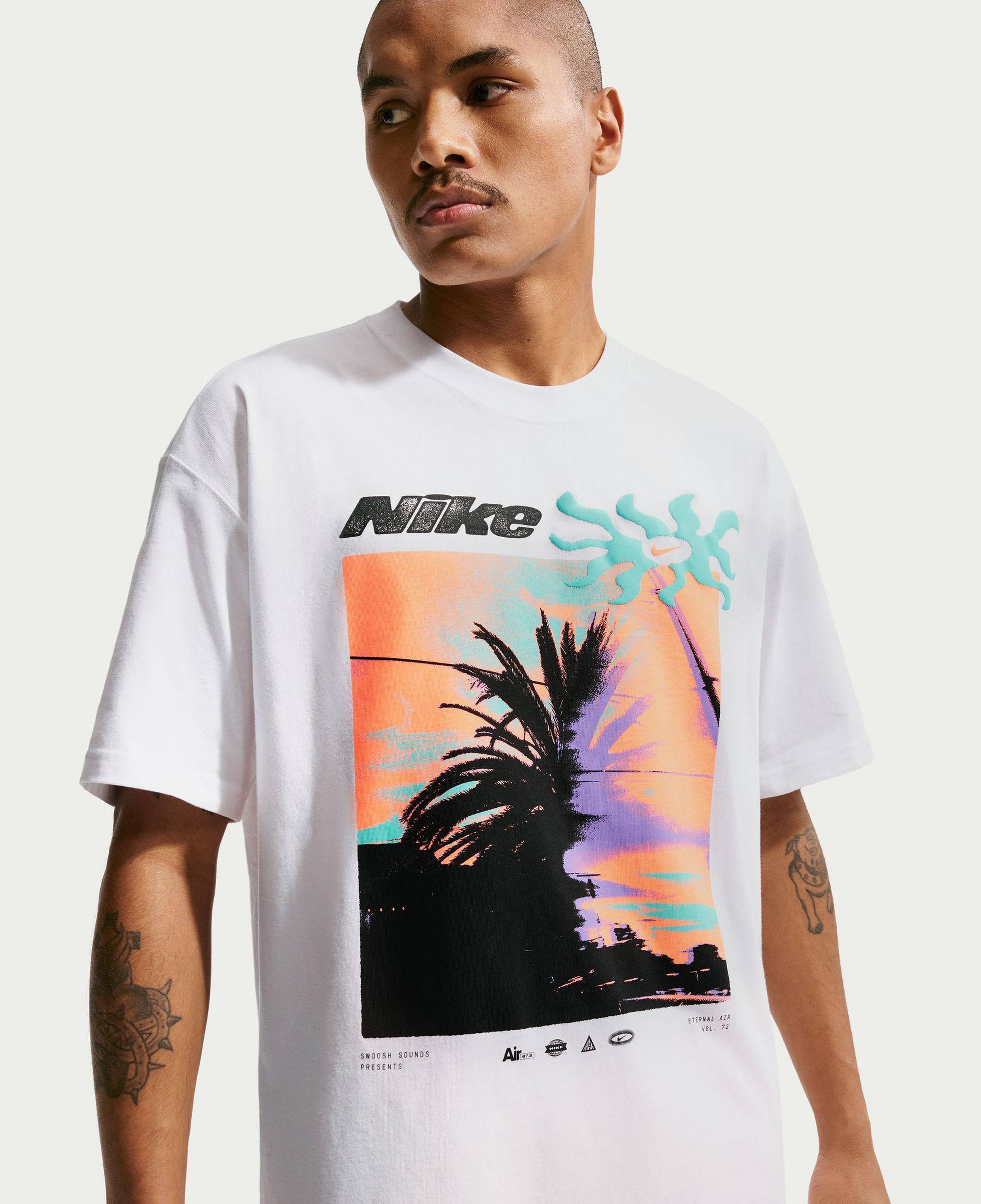 Nike Sportswear Erkek Beyaz T-Shirt
