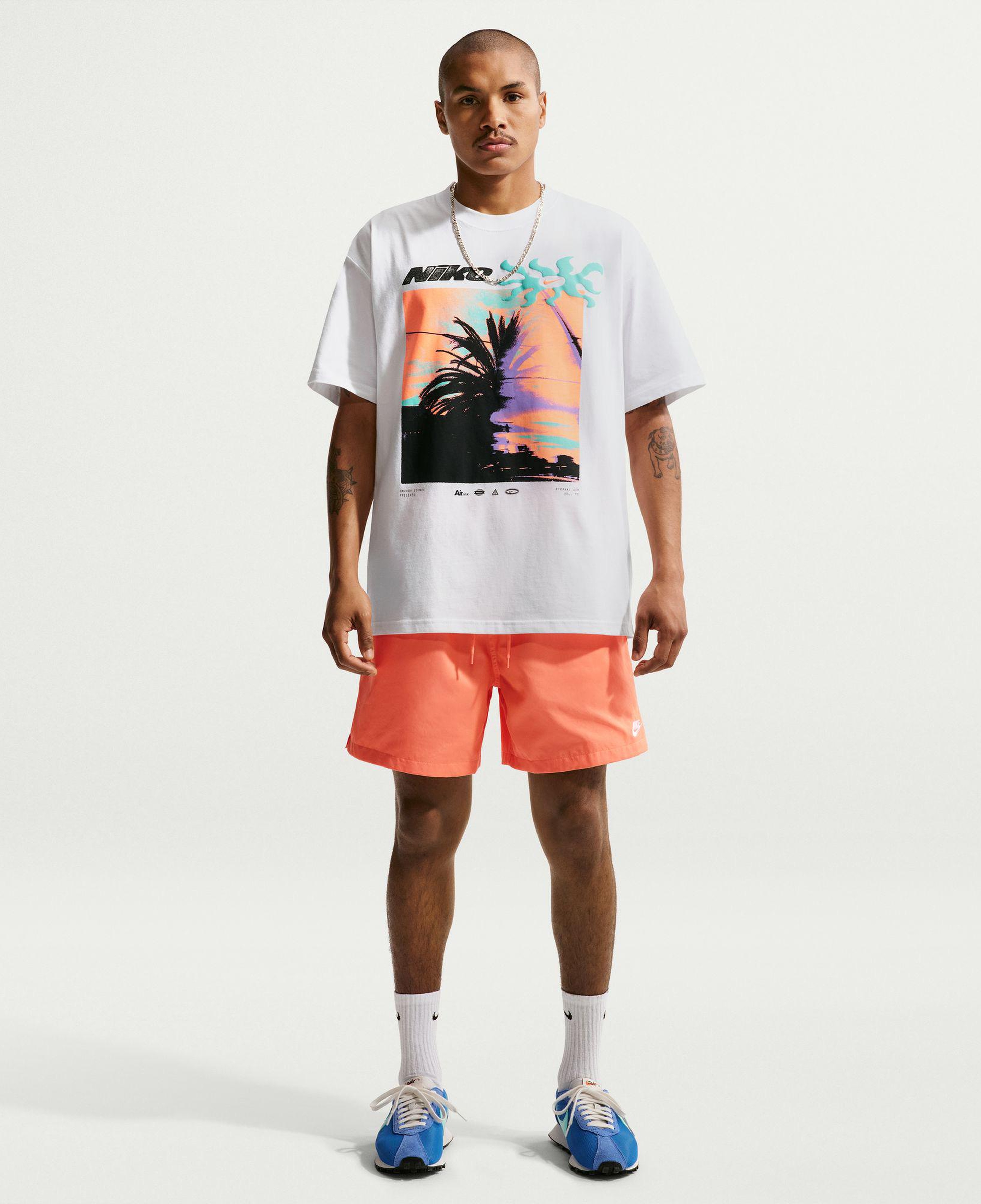 Nike Sportswear Erkek Beyaz T-Shirt