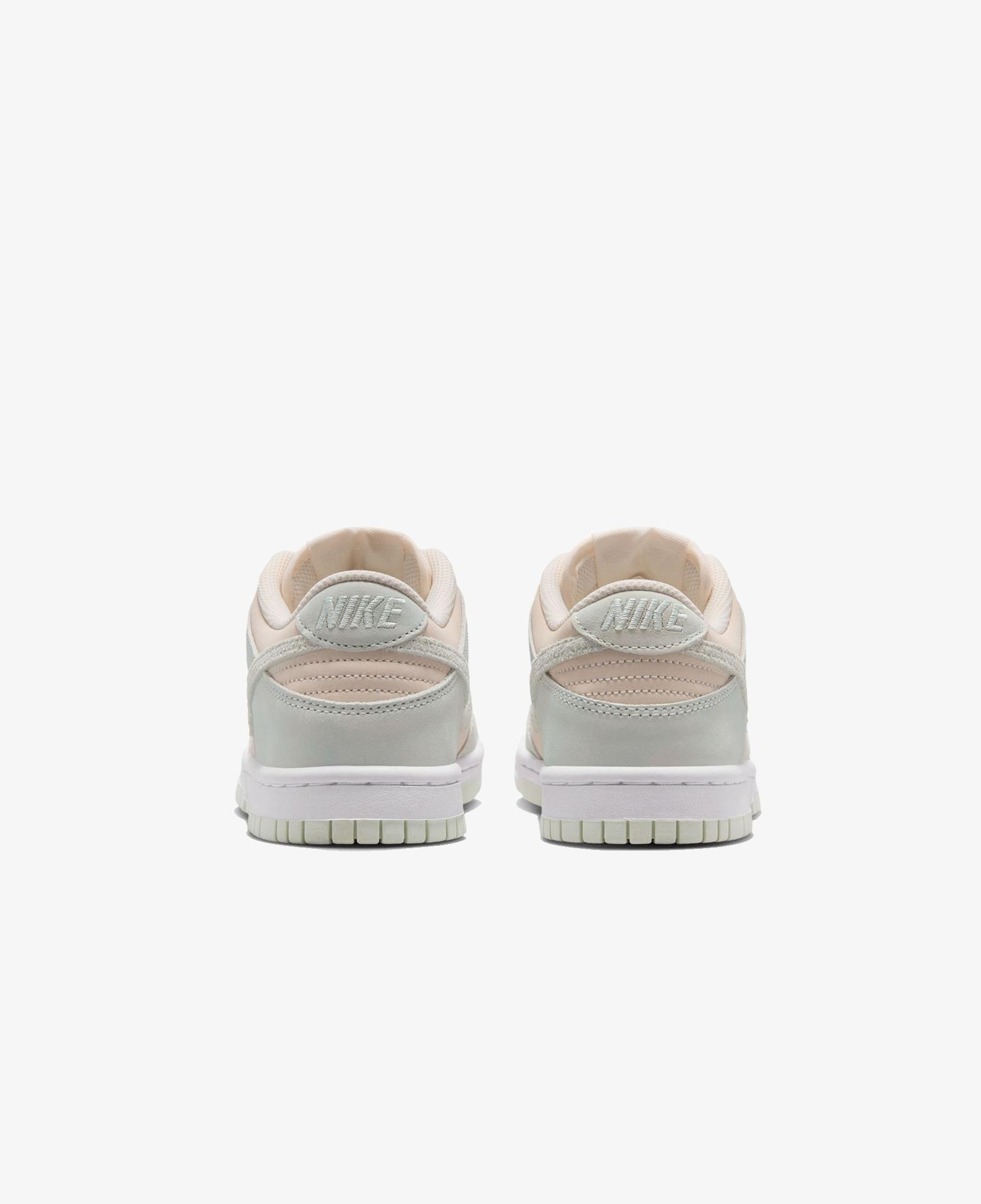 Nike Dunk Low Suede Pembe Spor Ayakkabı