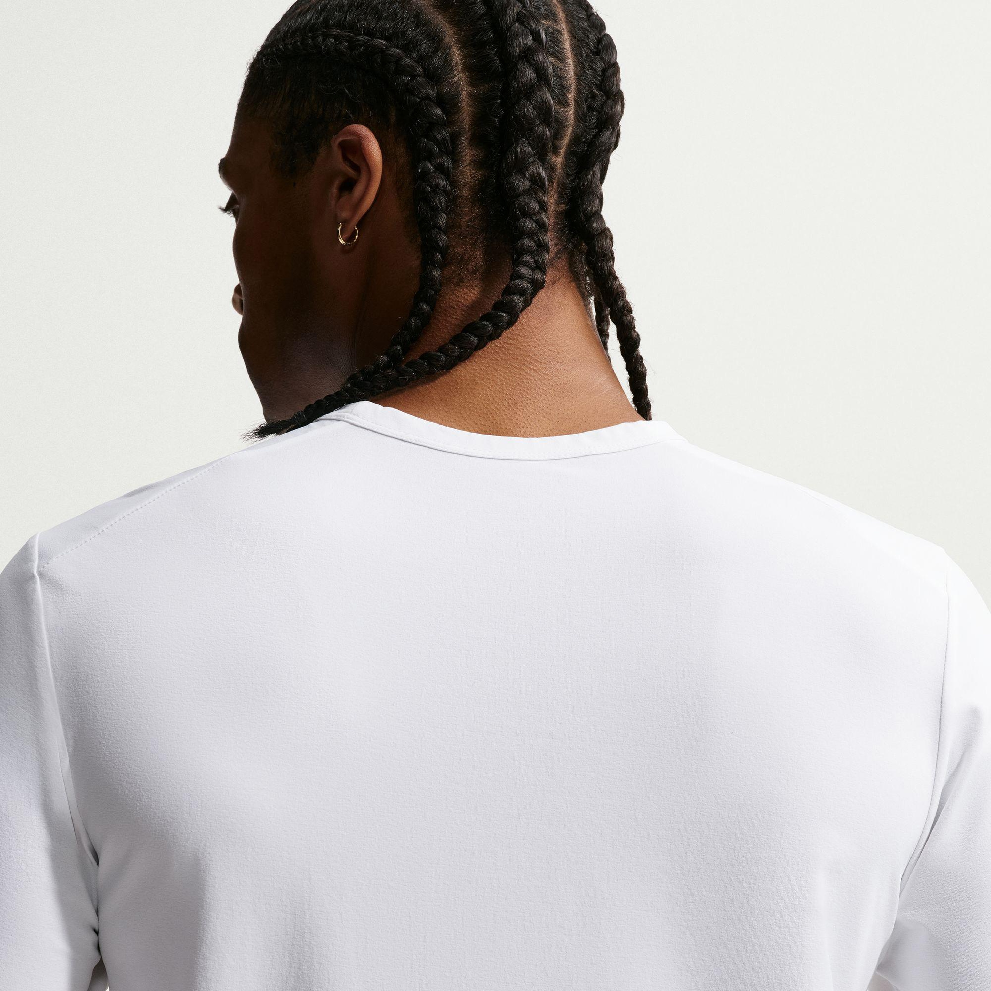 Nike Dri-Fit Hyverse GFX Erkek Beyaz T-Shirt