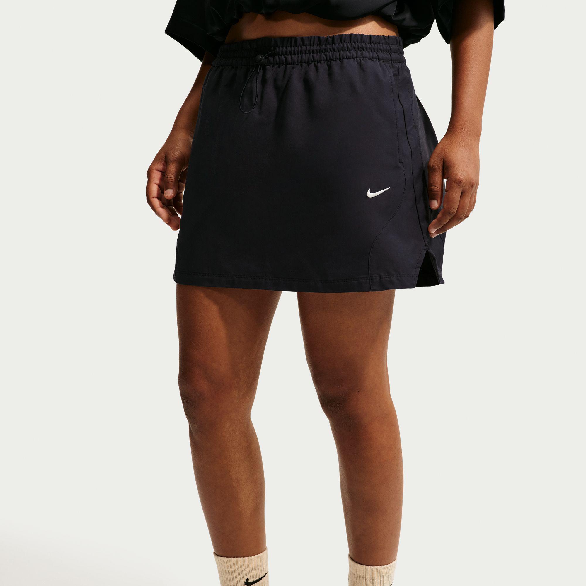 Nike Sportswear Mid-Rise Mini Kadın Siyah Etek