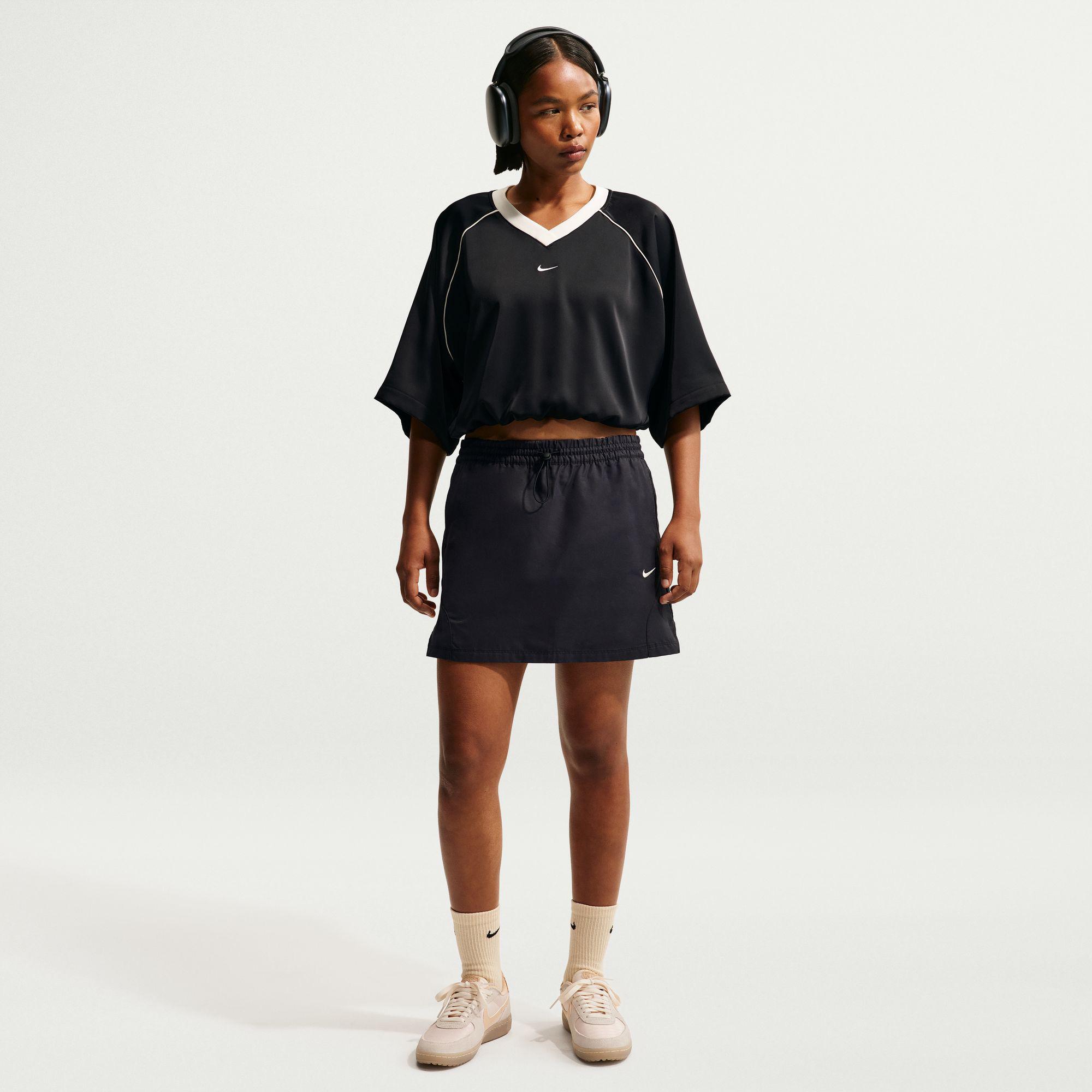 Nike Sportswear Mid-Rise Mini Kadın Siyah Etek