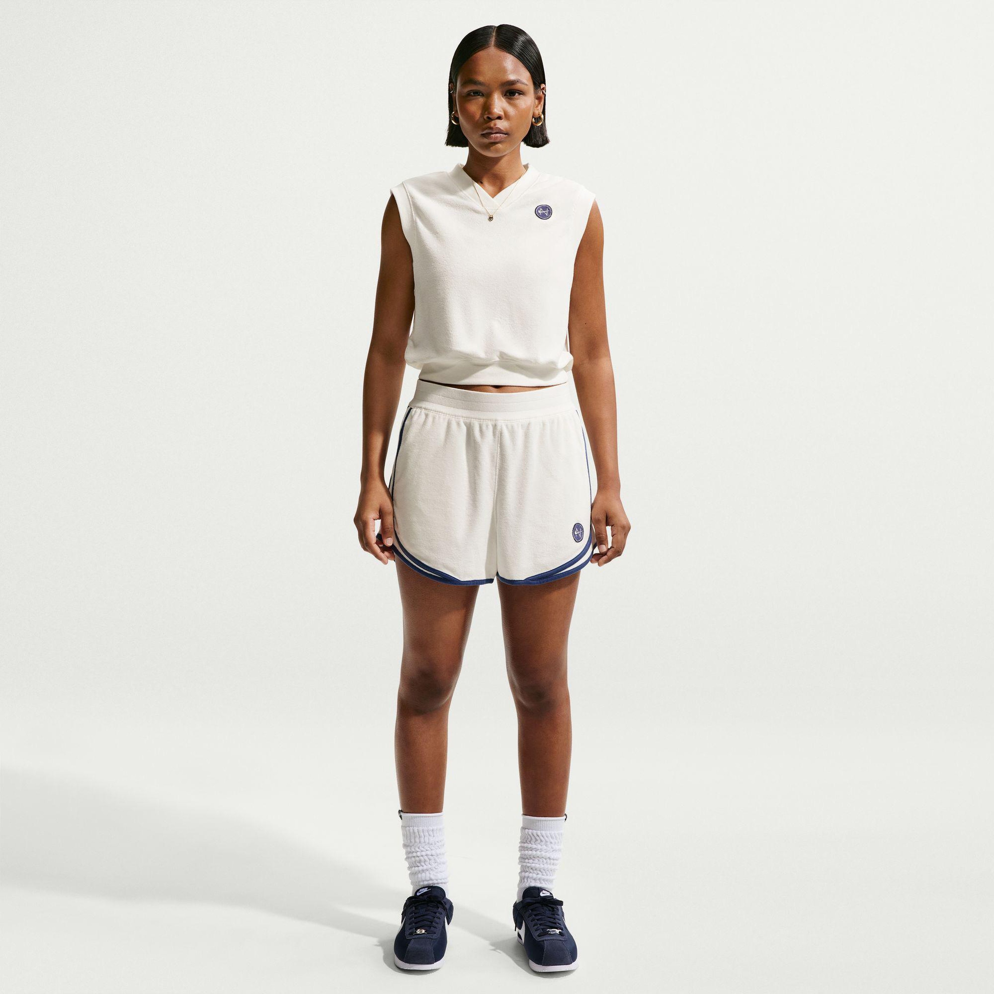 Nike Sportswear Chill Terry Kadın Beyaz Şort