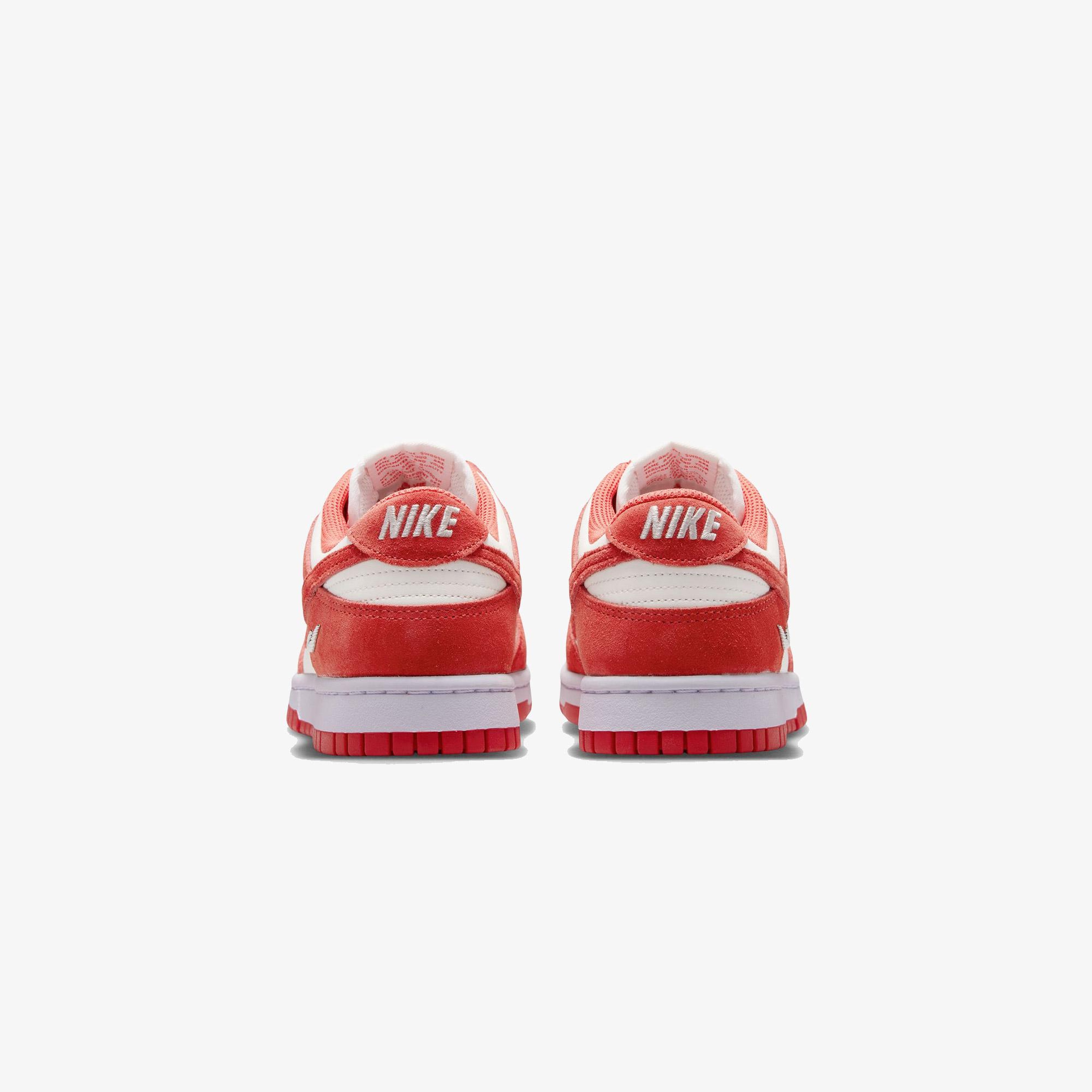 Nike Dunk Low Suede Kadın Kırmızı Spor Ayakkabı