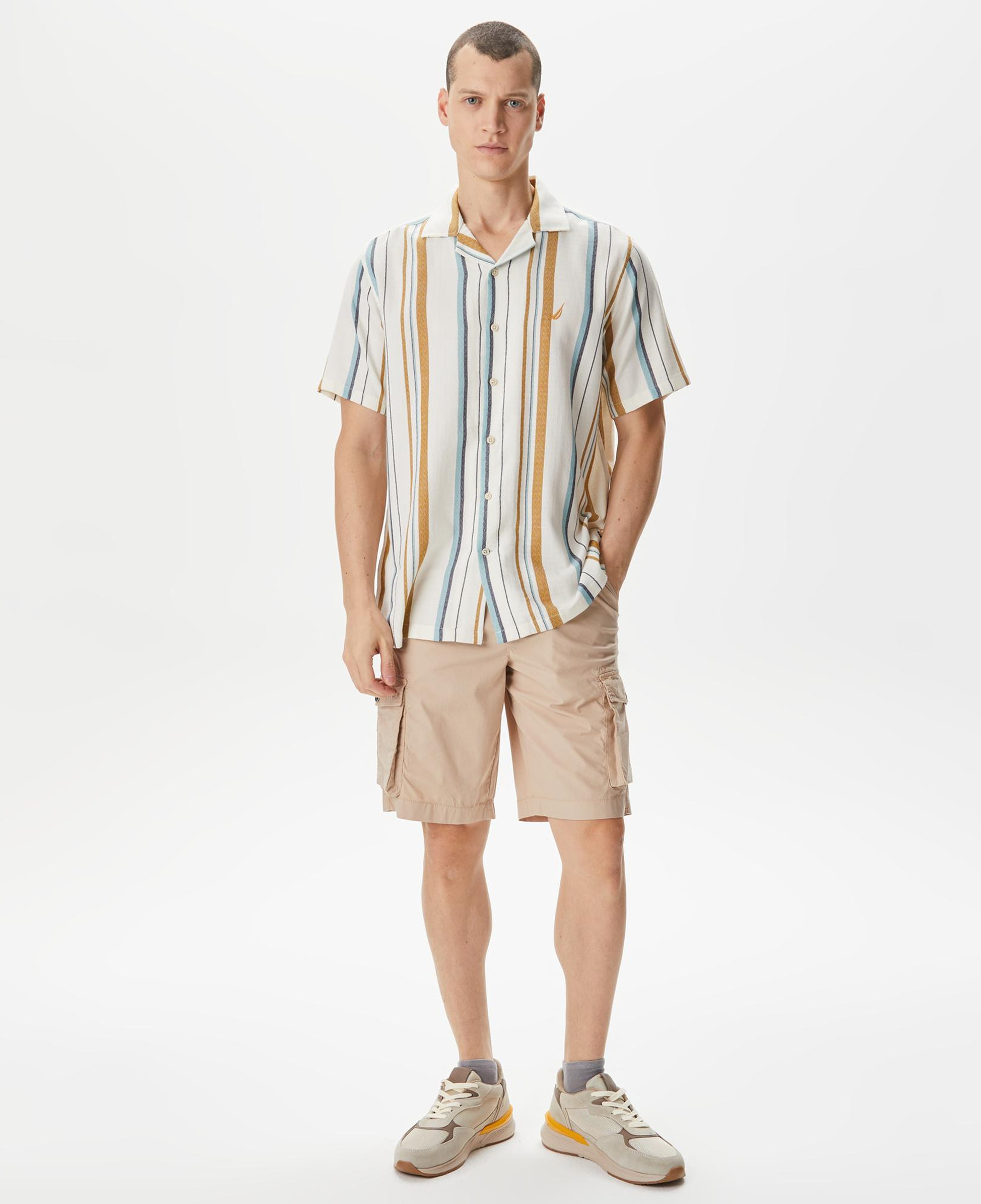 Nautica Erkek Kırık Beyaz Classic Fit Kısa Kollu Çizgili Gömlek