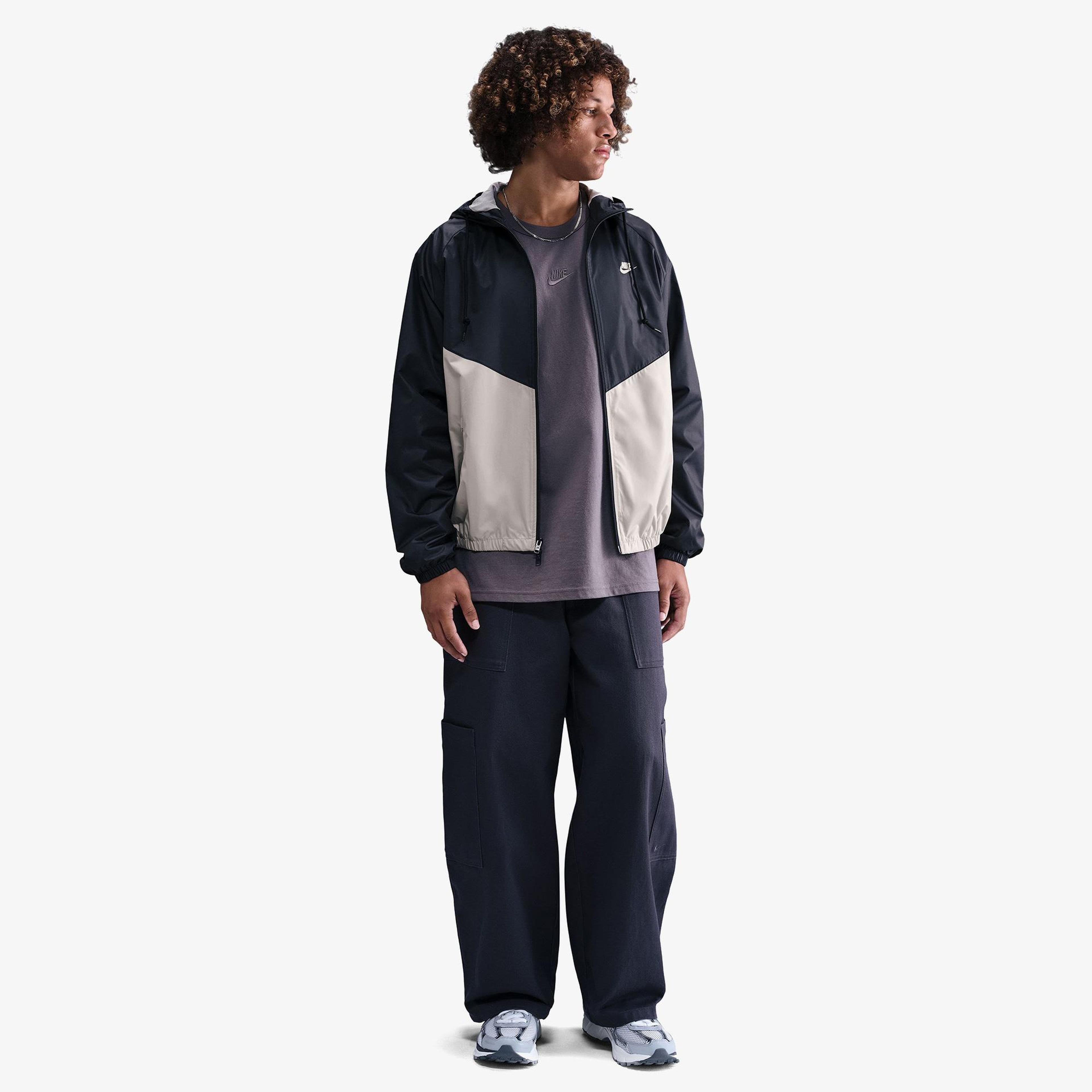 Nike Windrunner Erkek Siyah Ceket