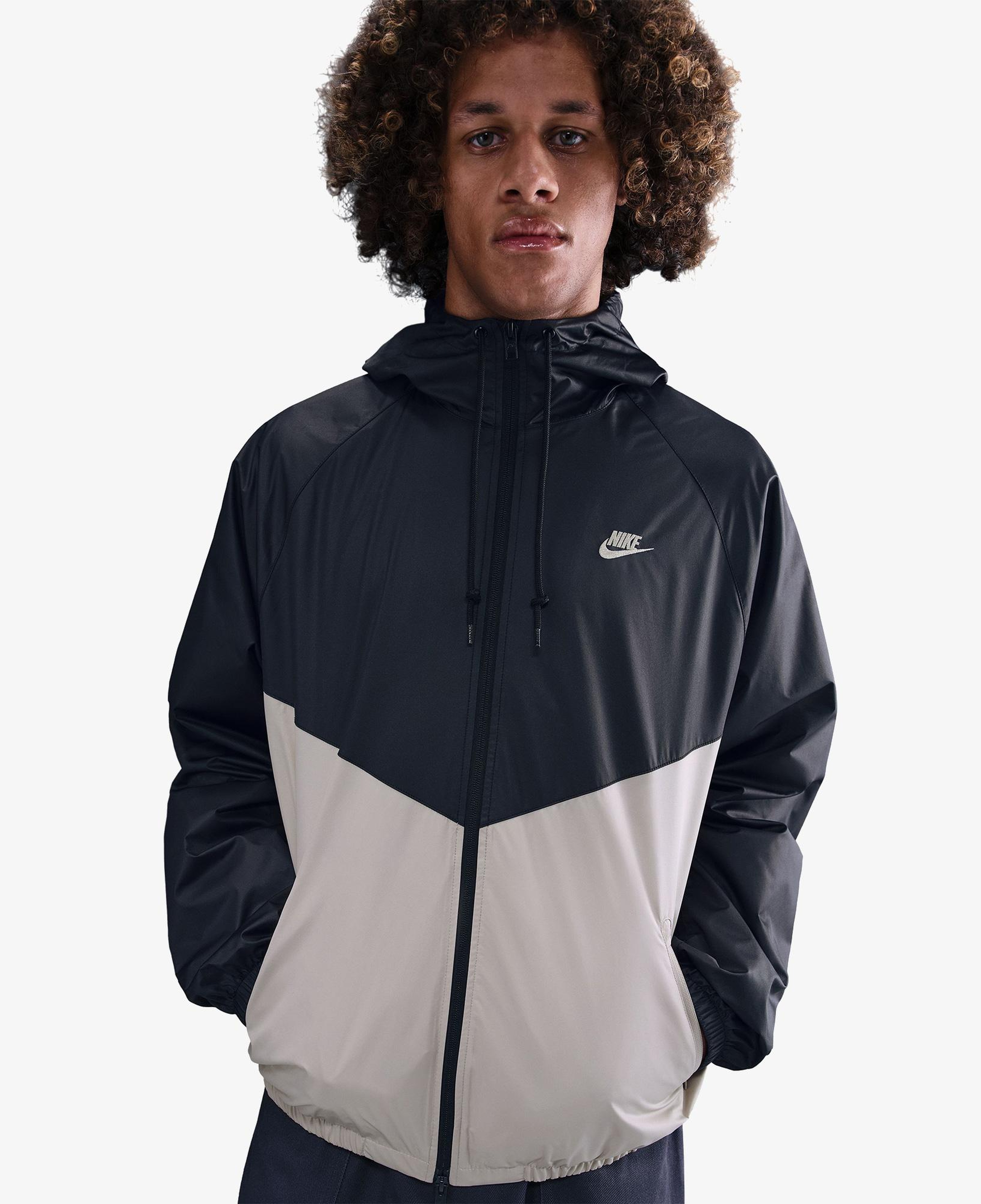 Nike Windrunner Erkek Siyah Ceket
