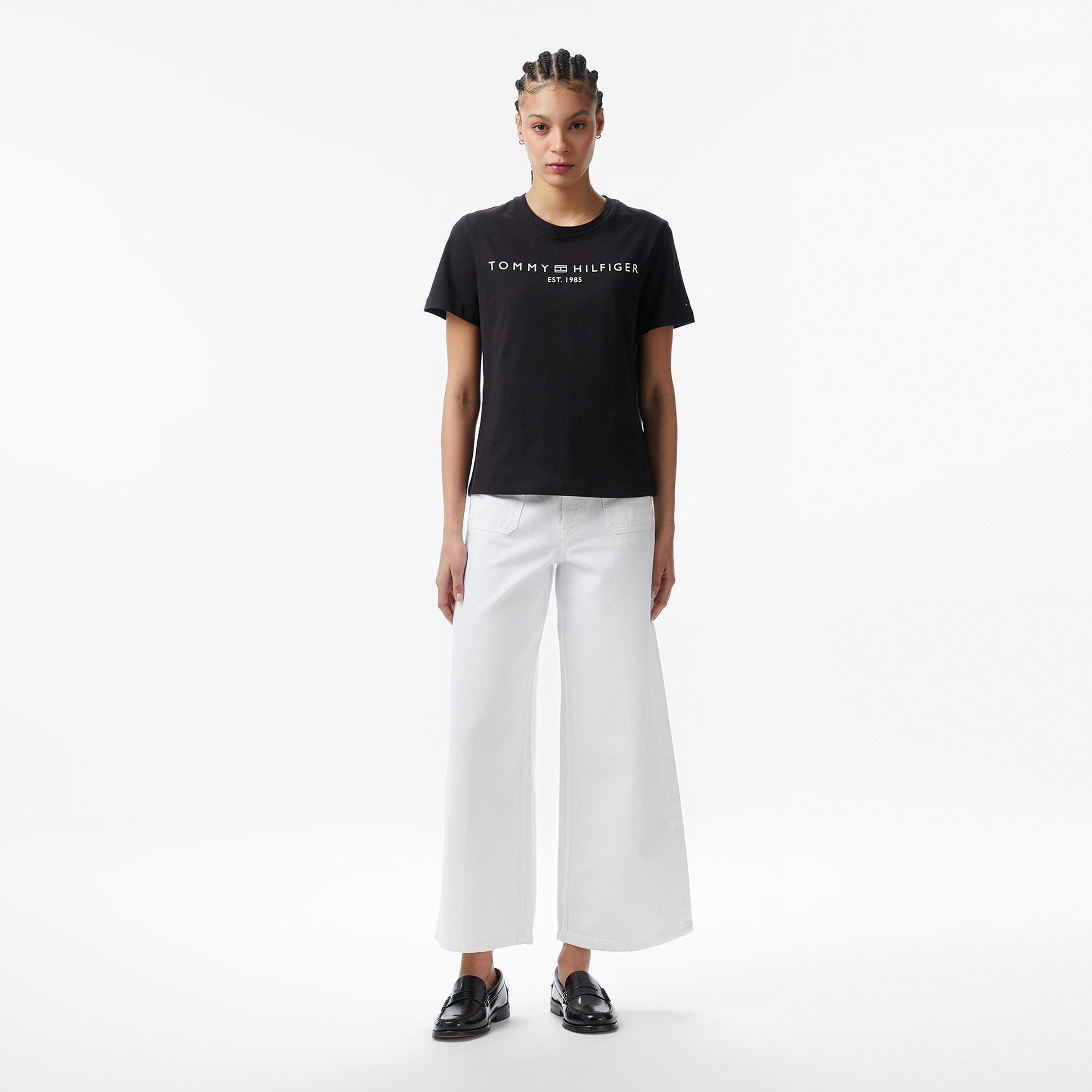 Tommy Hilfiger Corp Logo Kadın Siyah Crop T-Shirt
