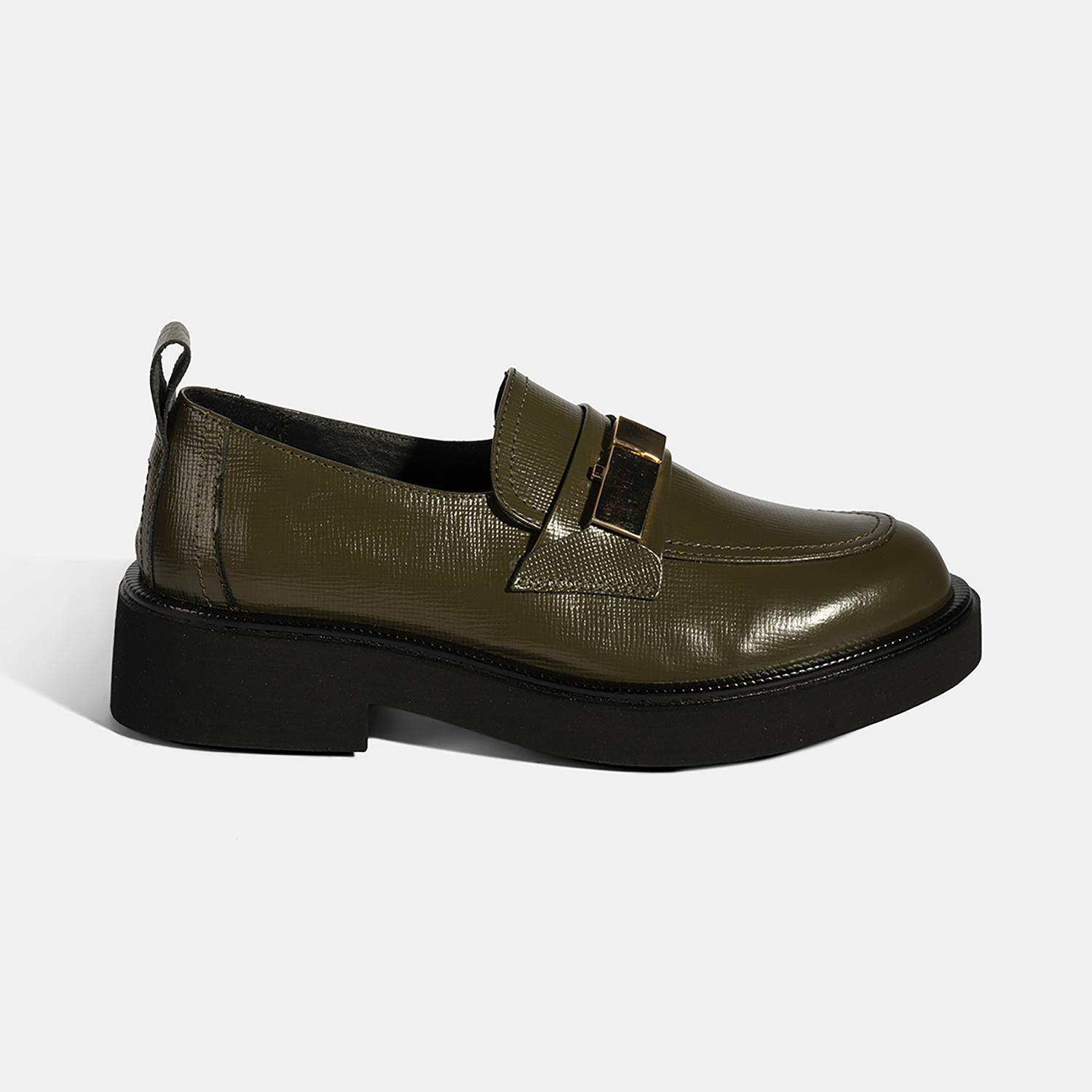 Kadın Yeşil Metal Toka Aksesuarlı Deri Loafer