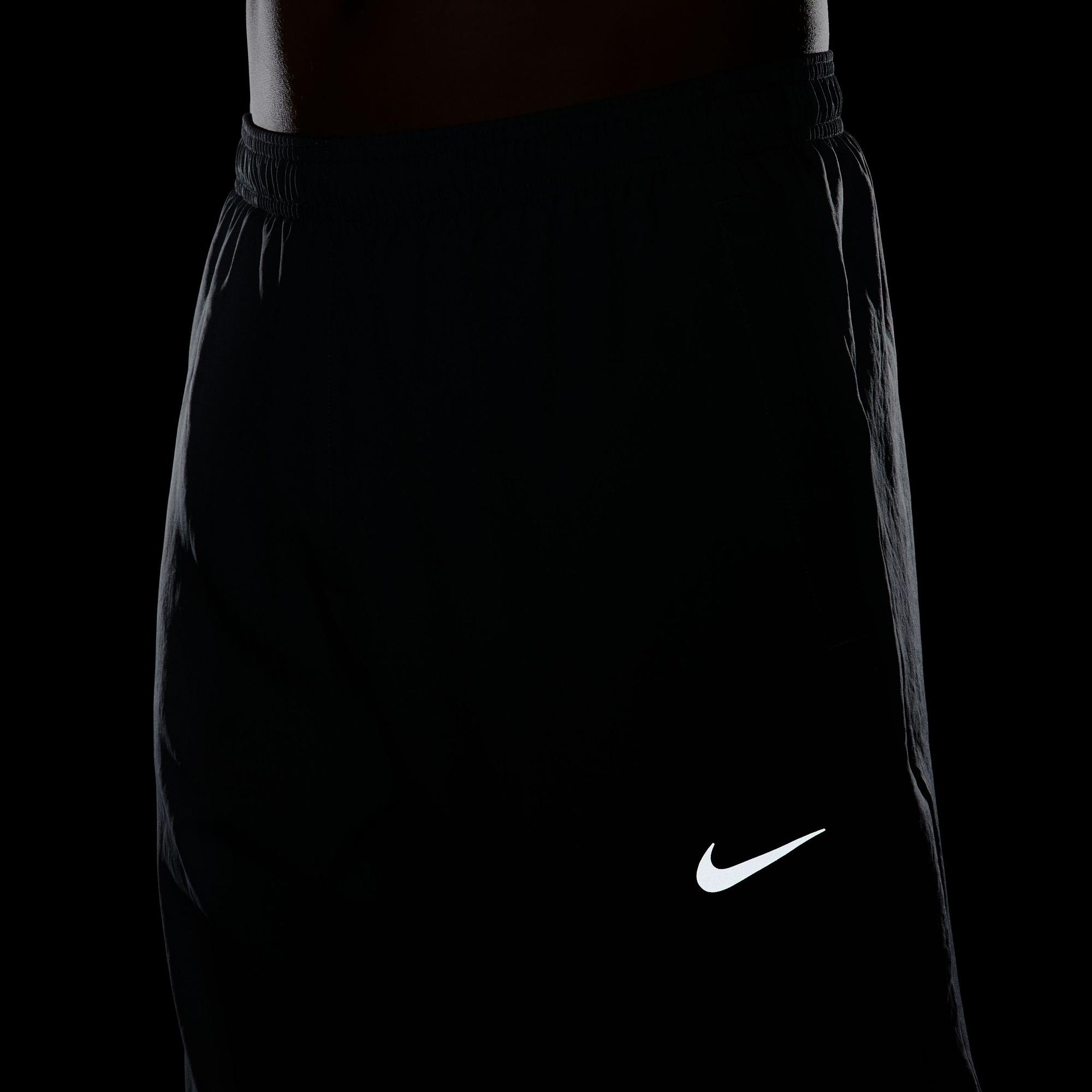 Nike Dri-Fit Challenger Woven Erkek Gri Eşofman Altı