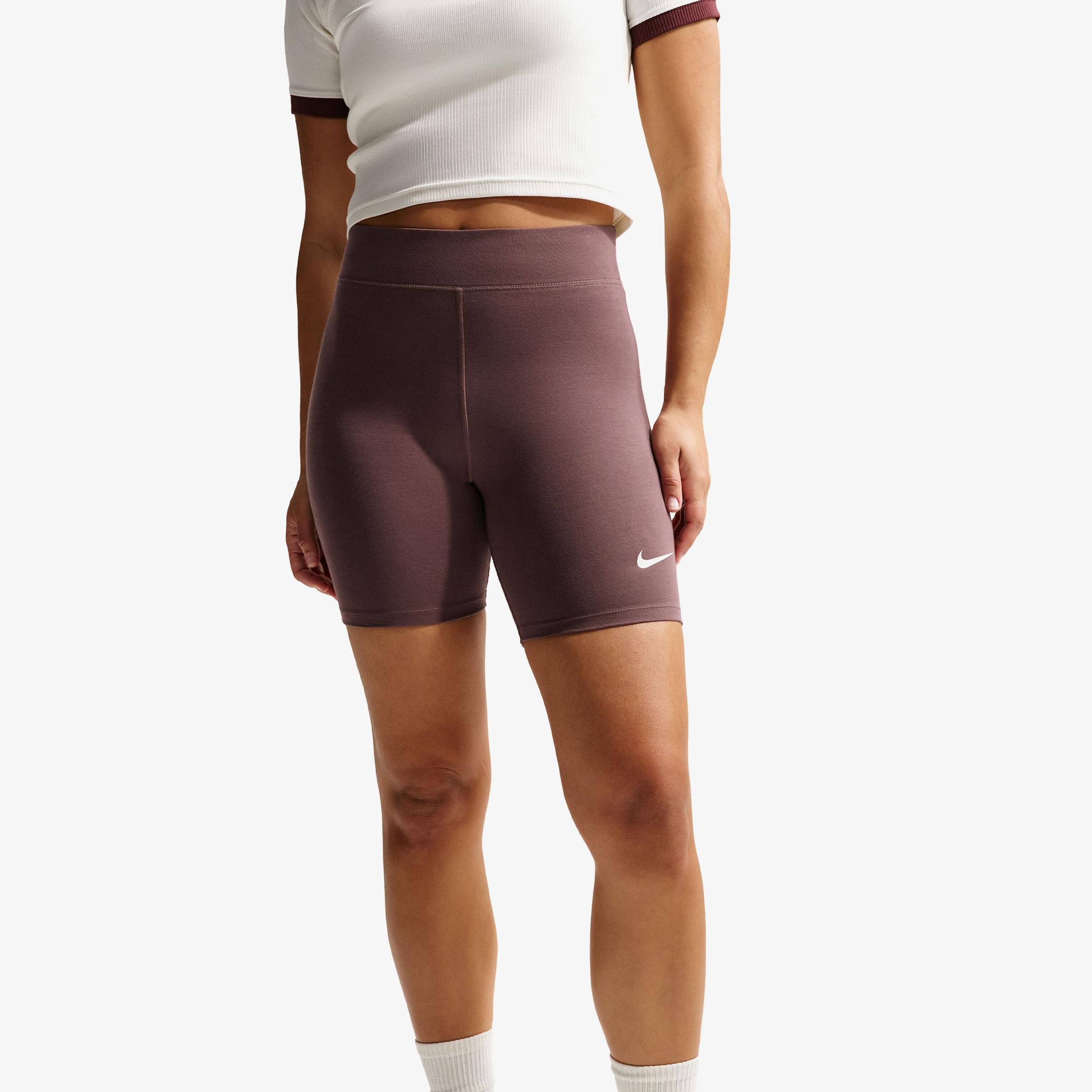 Nike Sportswear Classic Yüksek Belli 20 cm Kadın Kahverengi Kısa Tayt