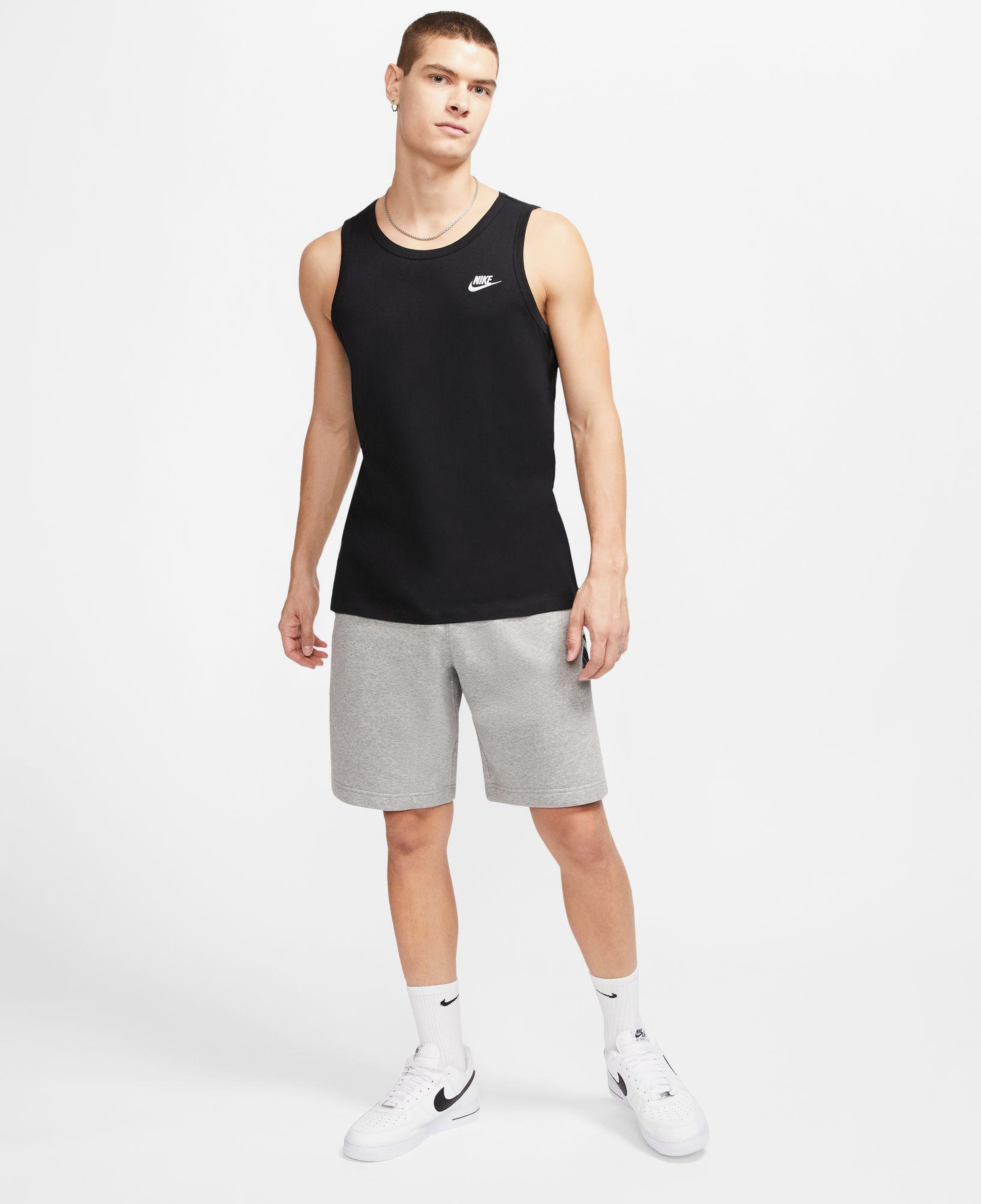 Nike Sportswear Club Erkek Siyah Kolsuz T-Shirt