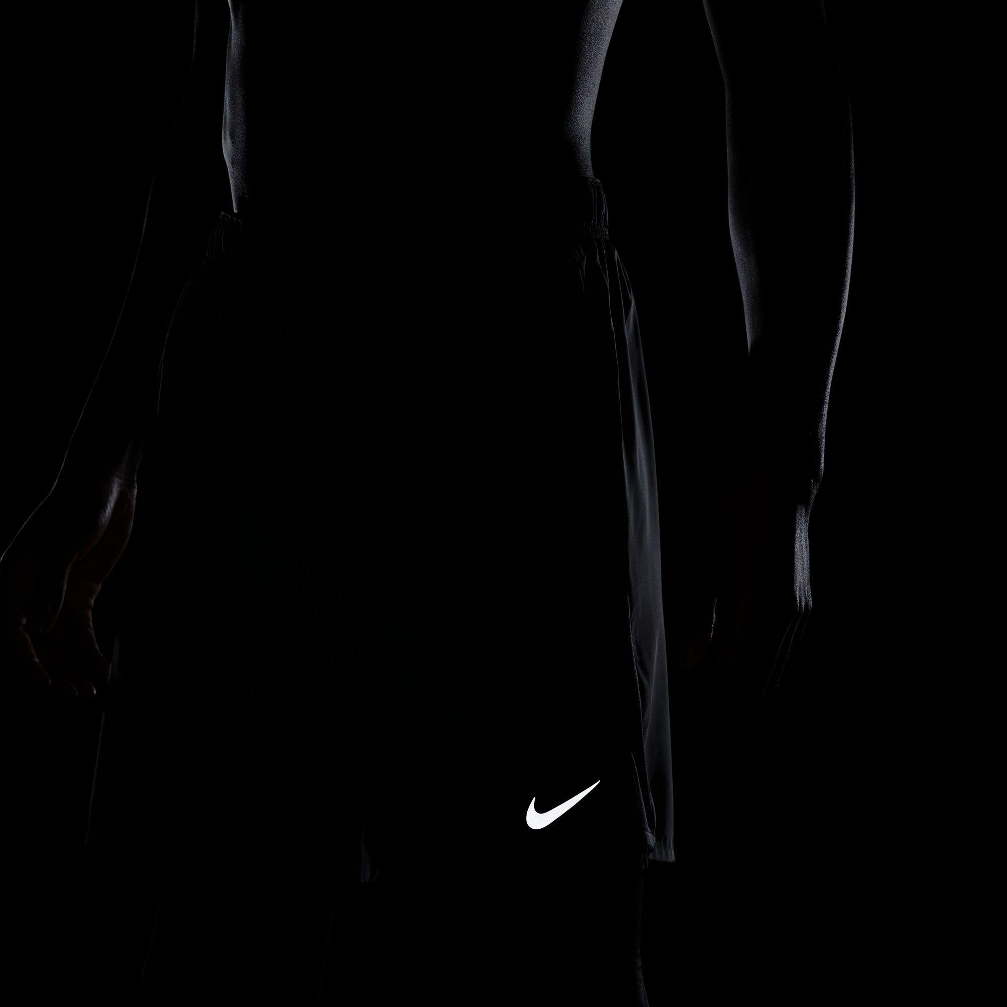 Nike Dri-Fit Challenger 18 cm Erkek Gri Şort
