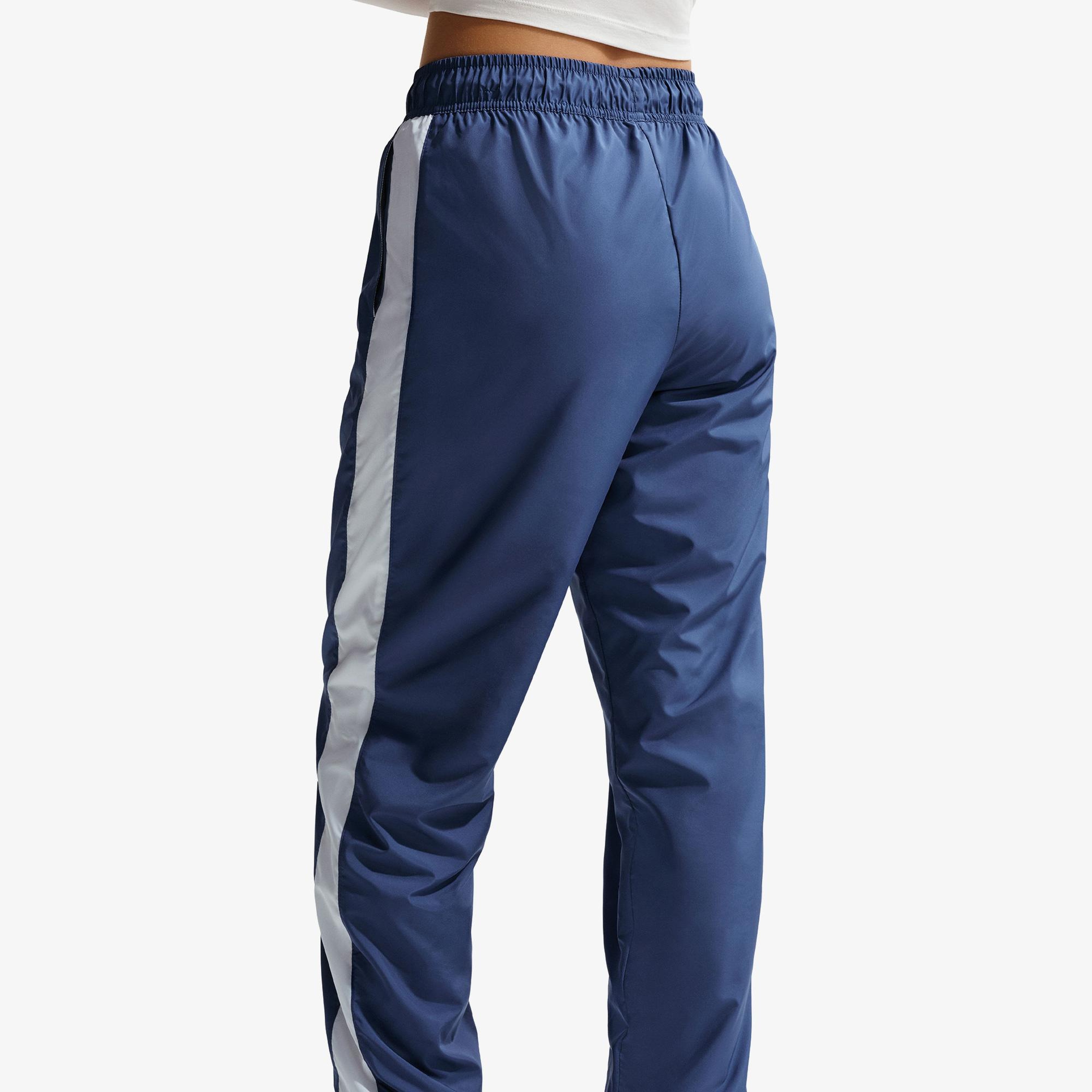 Nike Sportswear Classic Wovens Kadın Mavi Eşofman Altı