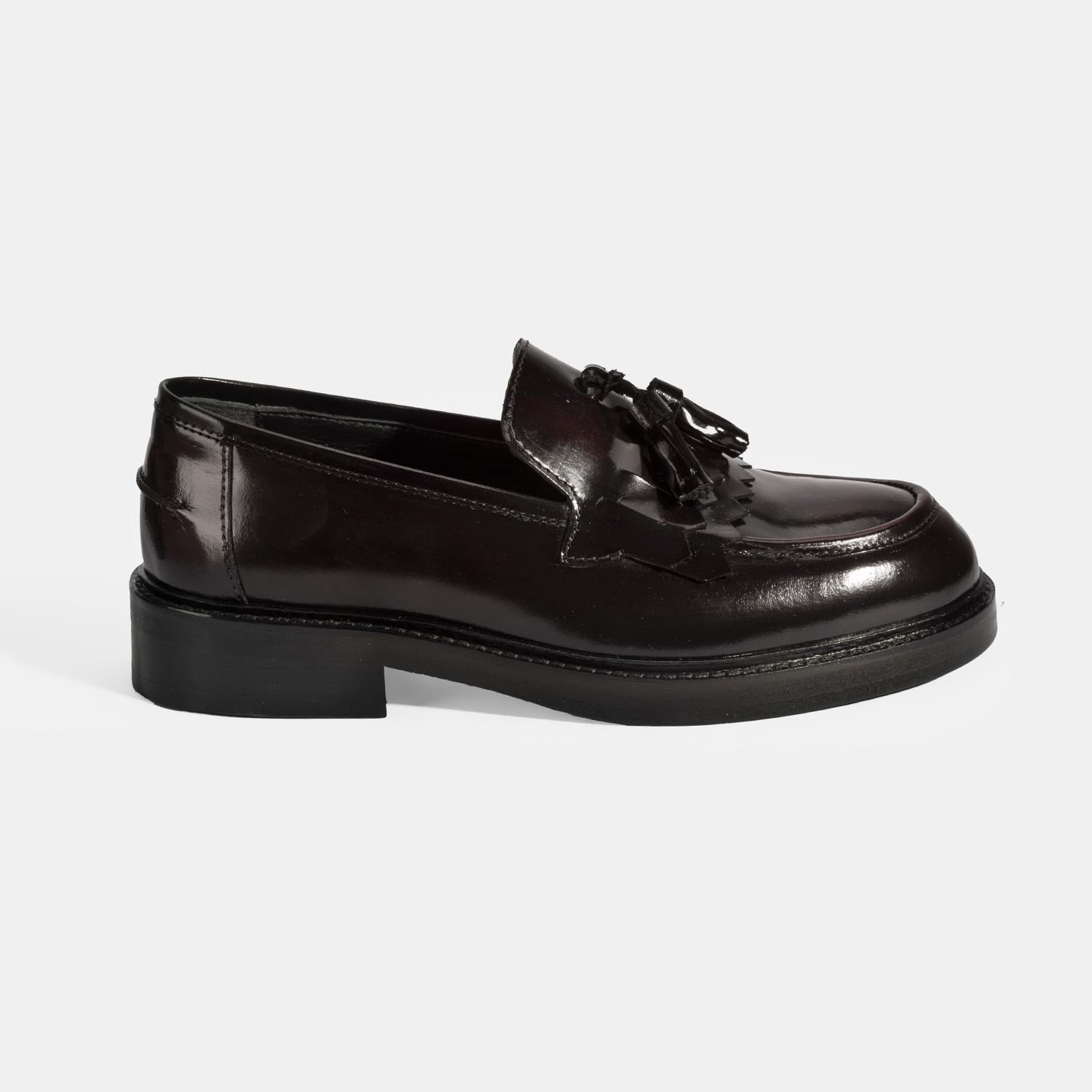 Kadın Bordo Püskül Detaylı Deri Loafer