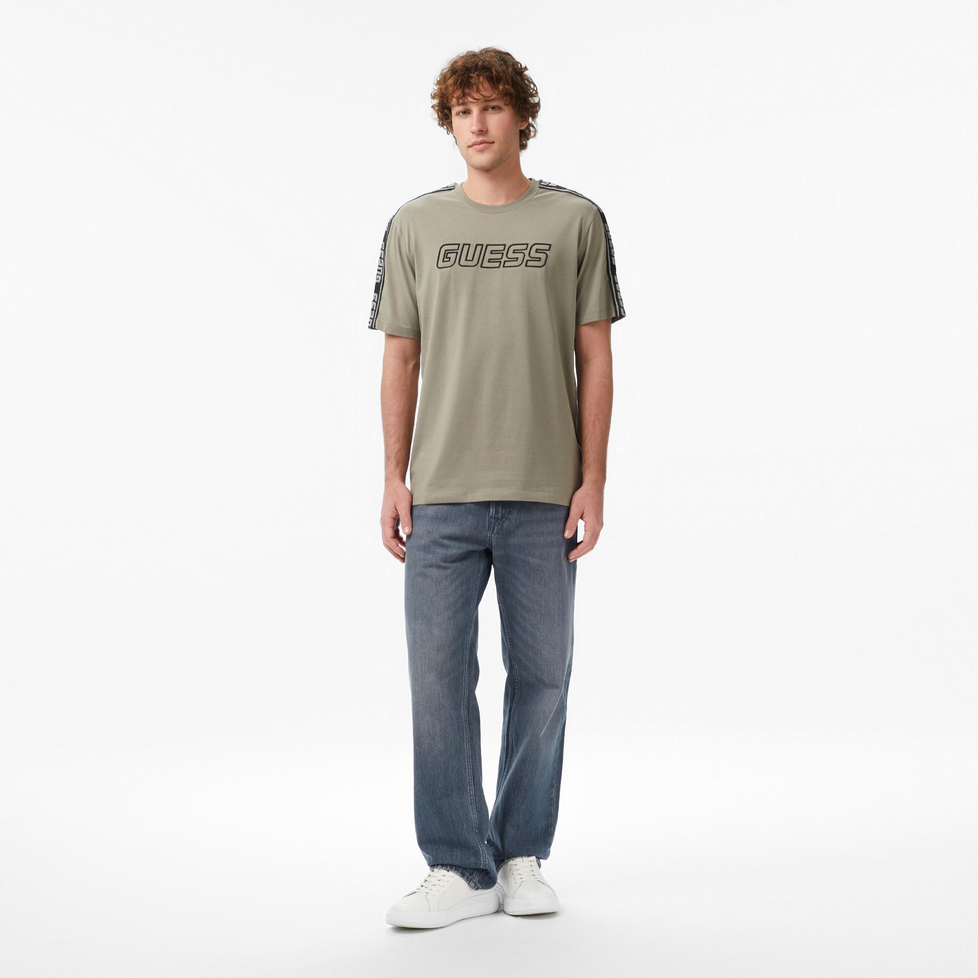 Guess Arlo Aktif Regular Fit Erkek Haki T-Shirt