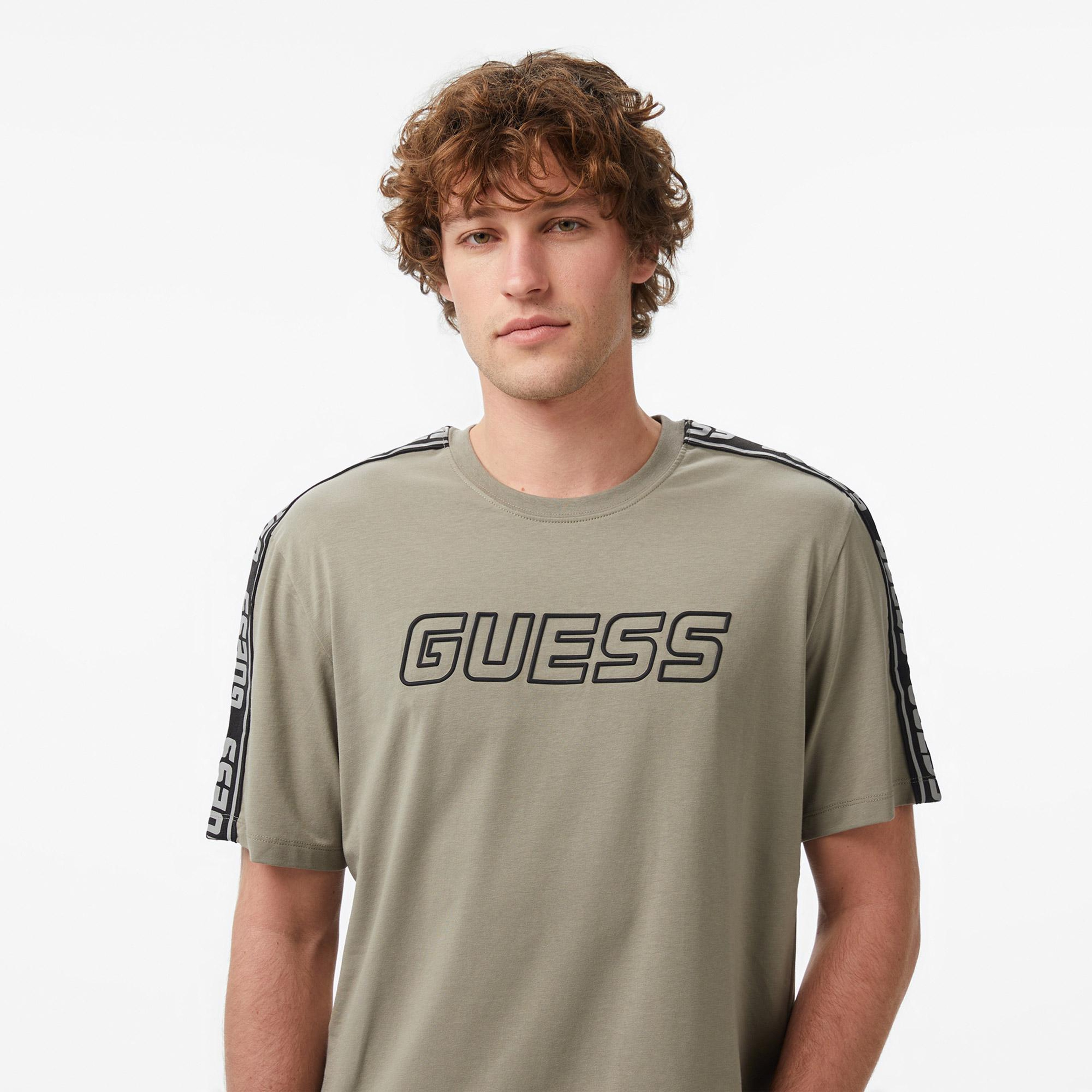 Guess Arlo Aktif Regular Fit Erkek Haki T-Shirt