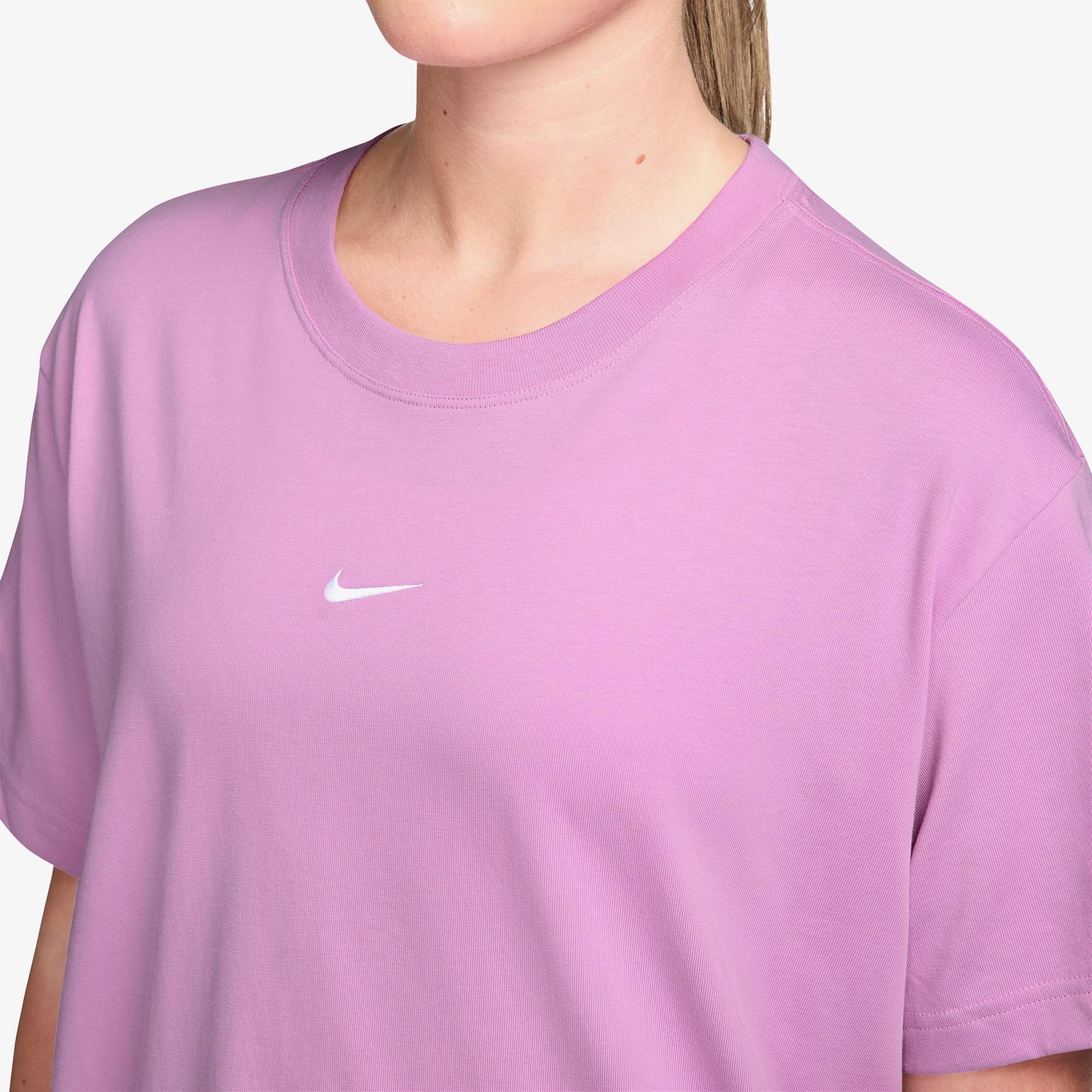 Nike Sportswear Classic Kadın Pembe T-Shirt