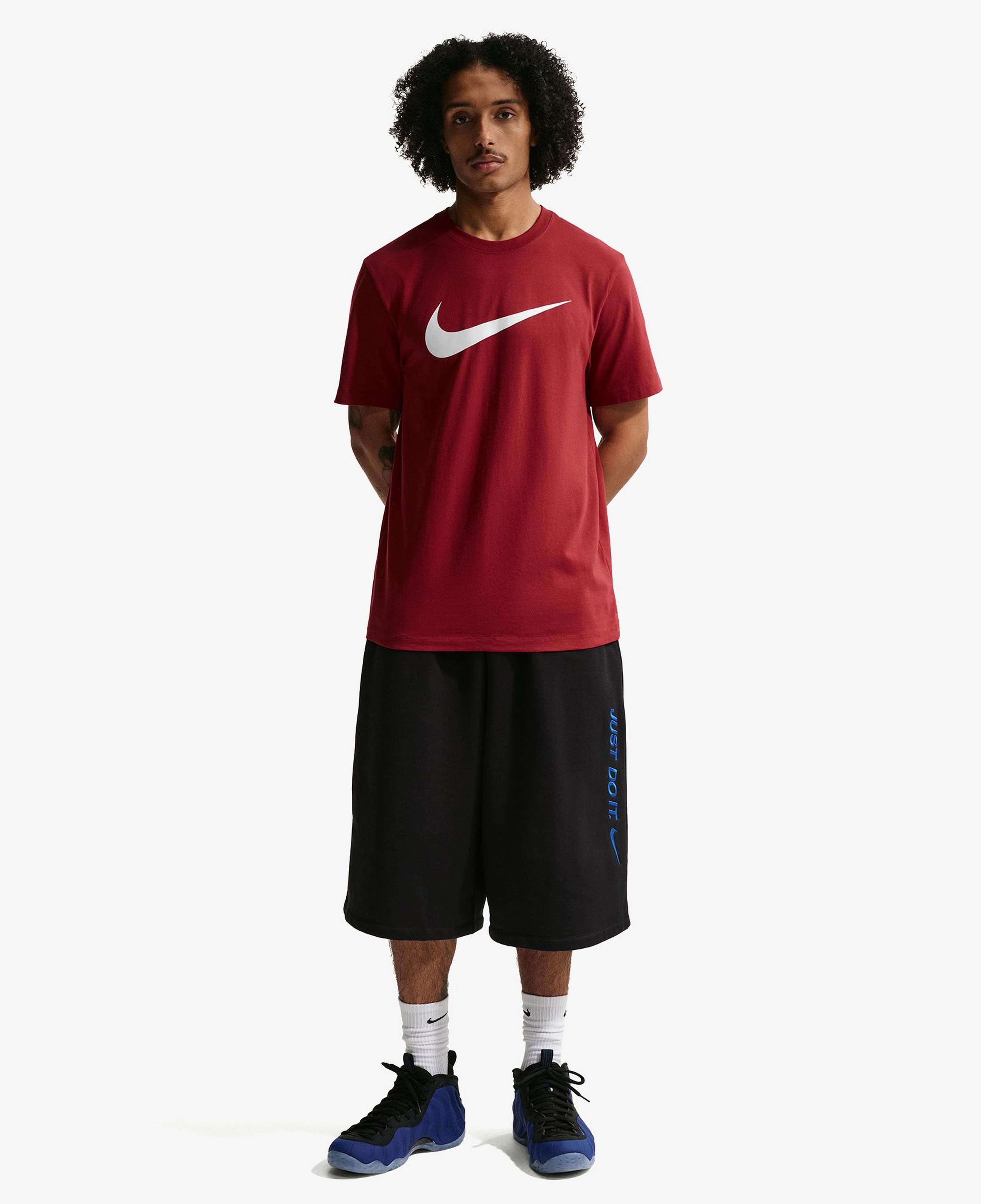 Nike Sportswear Icon Swoosh Erkek Kırmızı T-Shirt