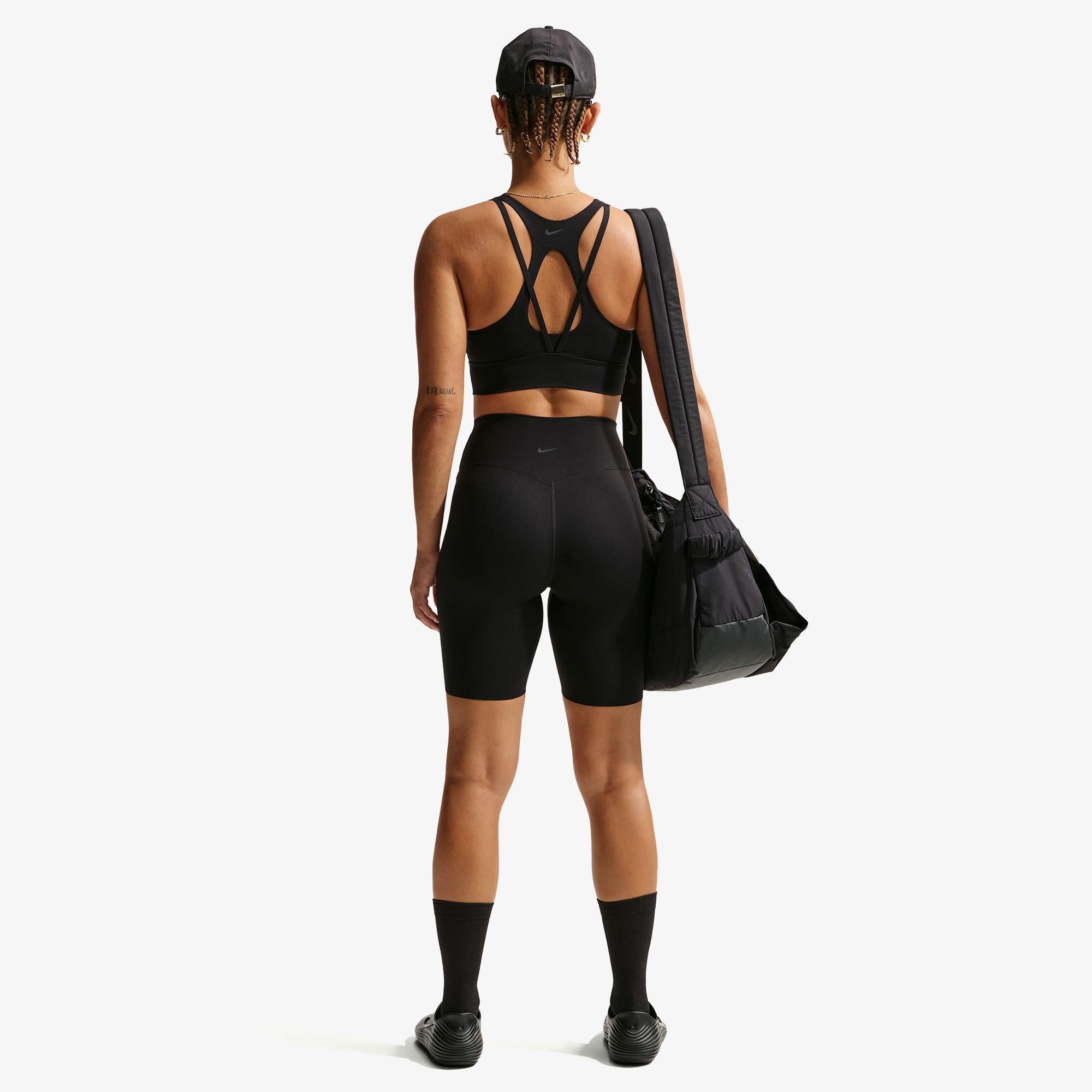 Nike Dri-Fit Zenvy Yüksek Belli 20 cm Kadın Siyah Kısa Tayt