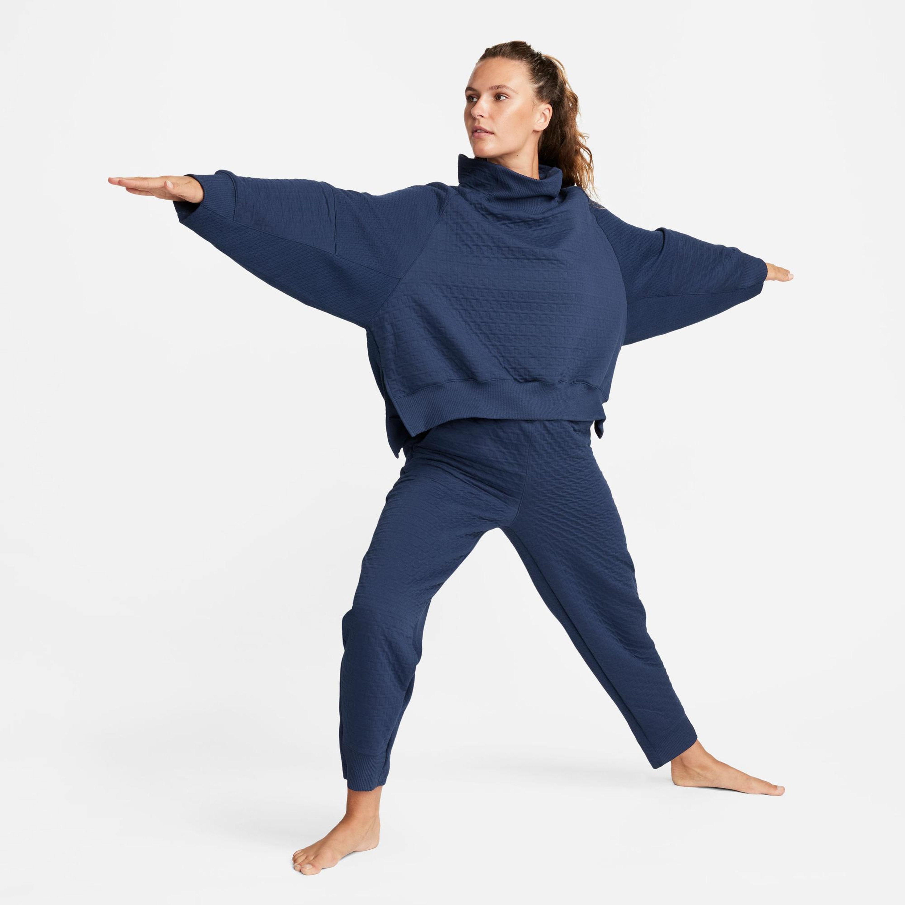 Nike Yoga Therma-Fit Fleece Kadın Lacivert Sweatshirt
