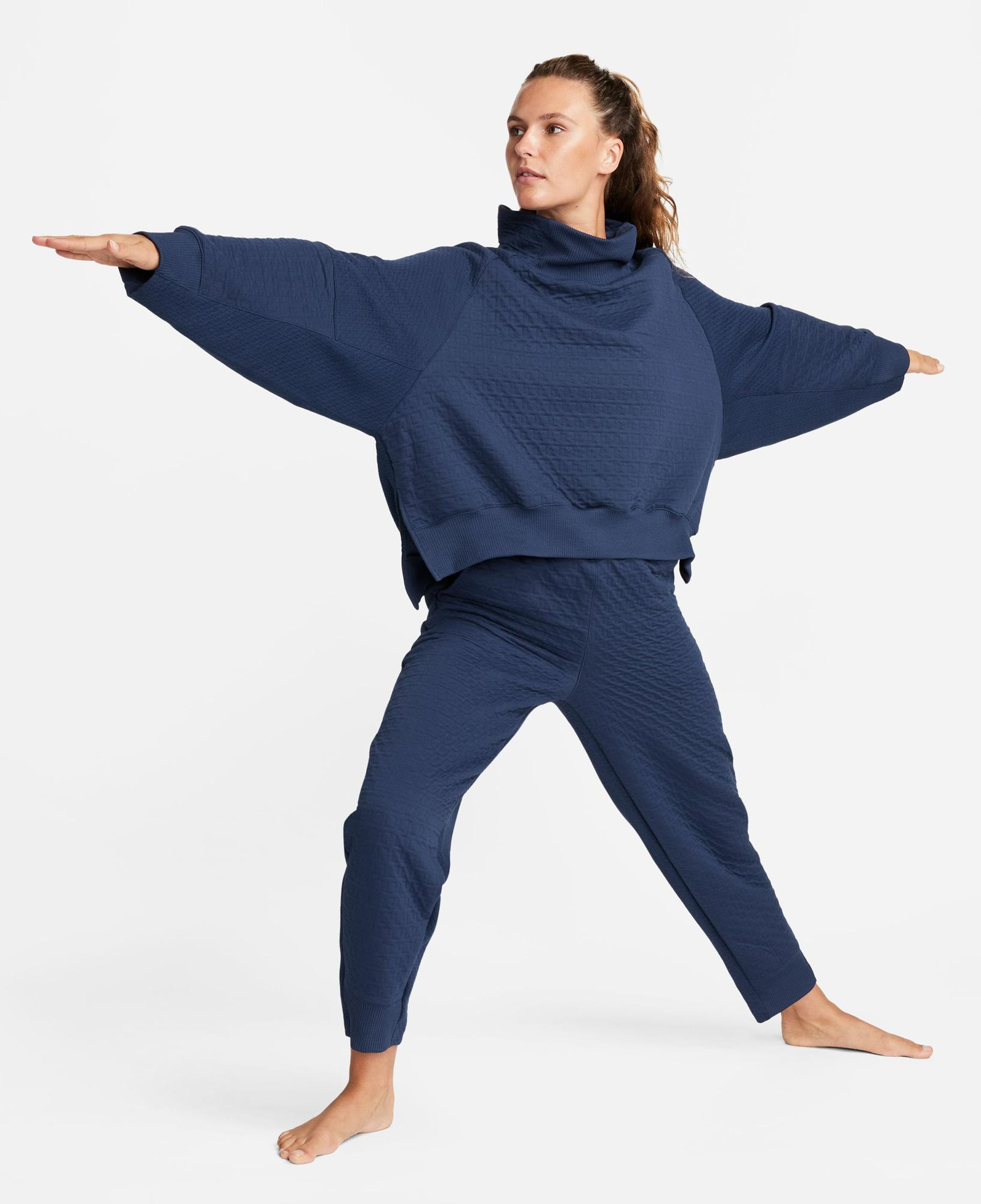 Nike Yoga Therma-Fit Fleece Kadın Lacivert Sweatshirt