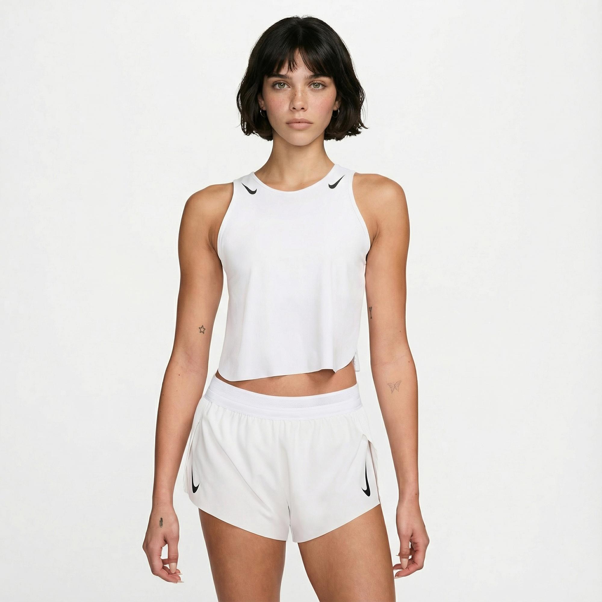 Nike AeroSwift Dri-Fit Adventure Kadın Beyaz Crop T-Shirt