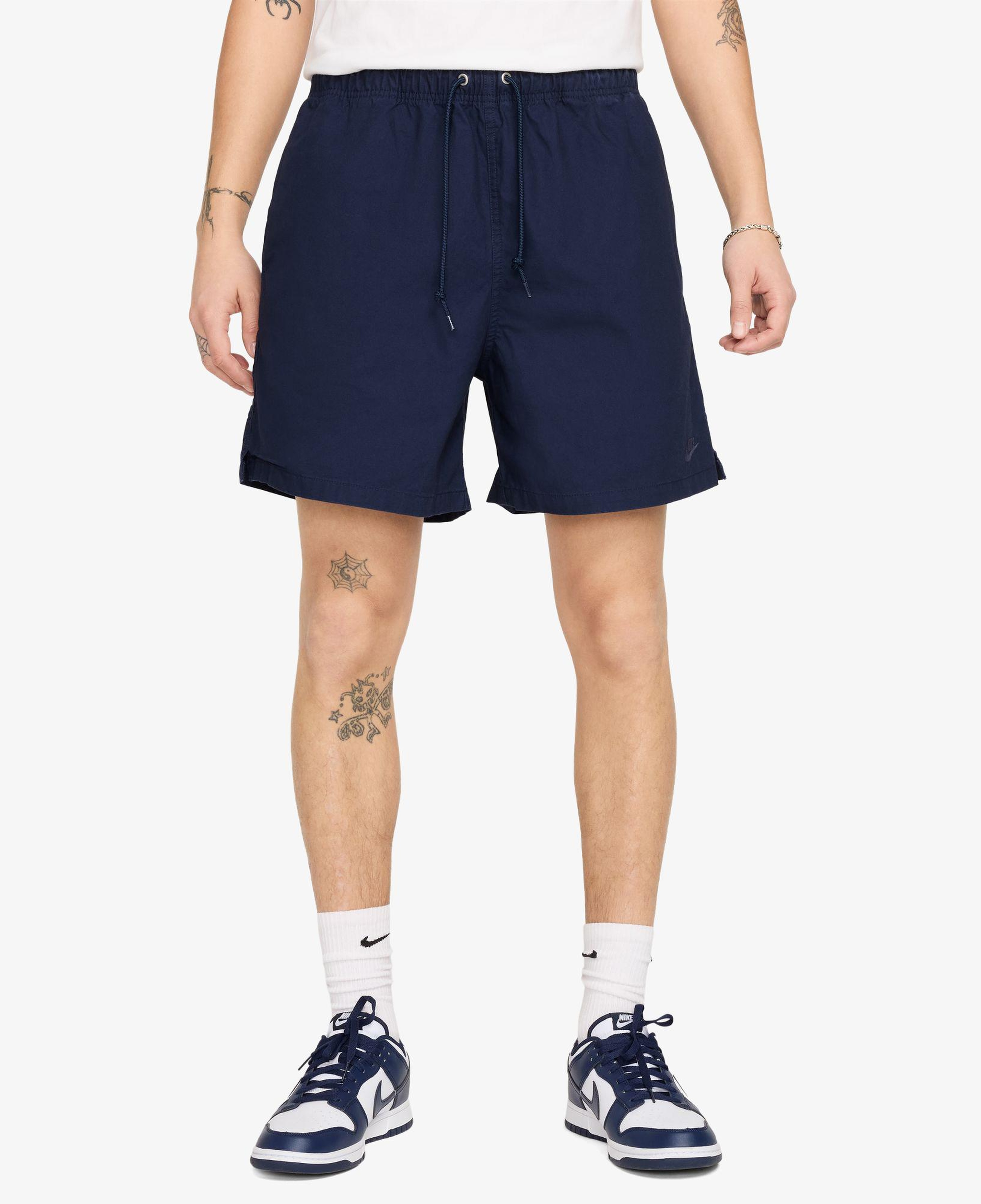 Nike Club Flow Erkek Lacivert Şort