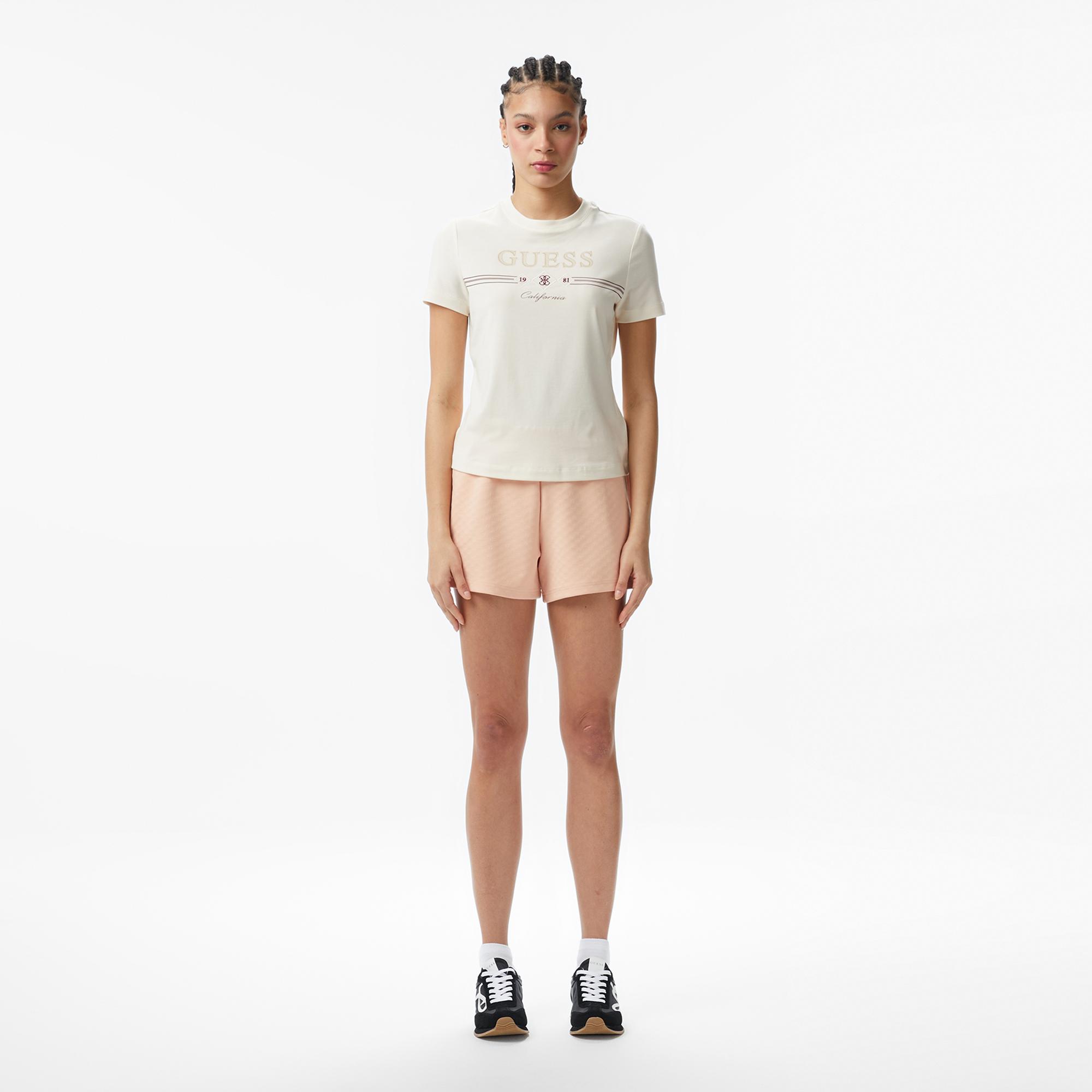 Guess Febe Aktif Slim Fit Kadın Beyaz T-Shirt